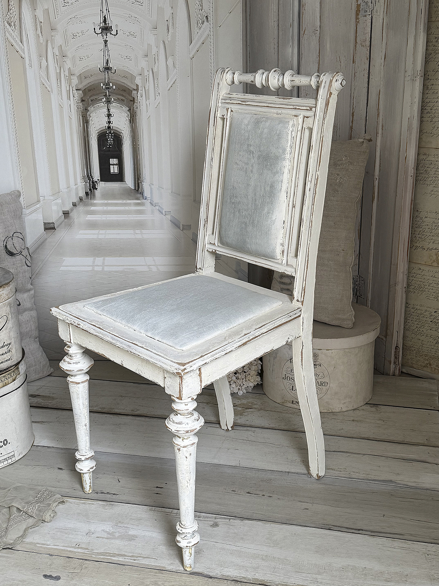 Antiker Gründerzeitstuhl mit Polster ***