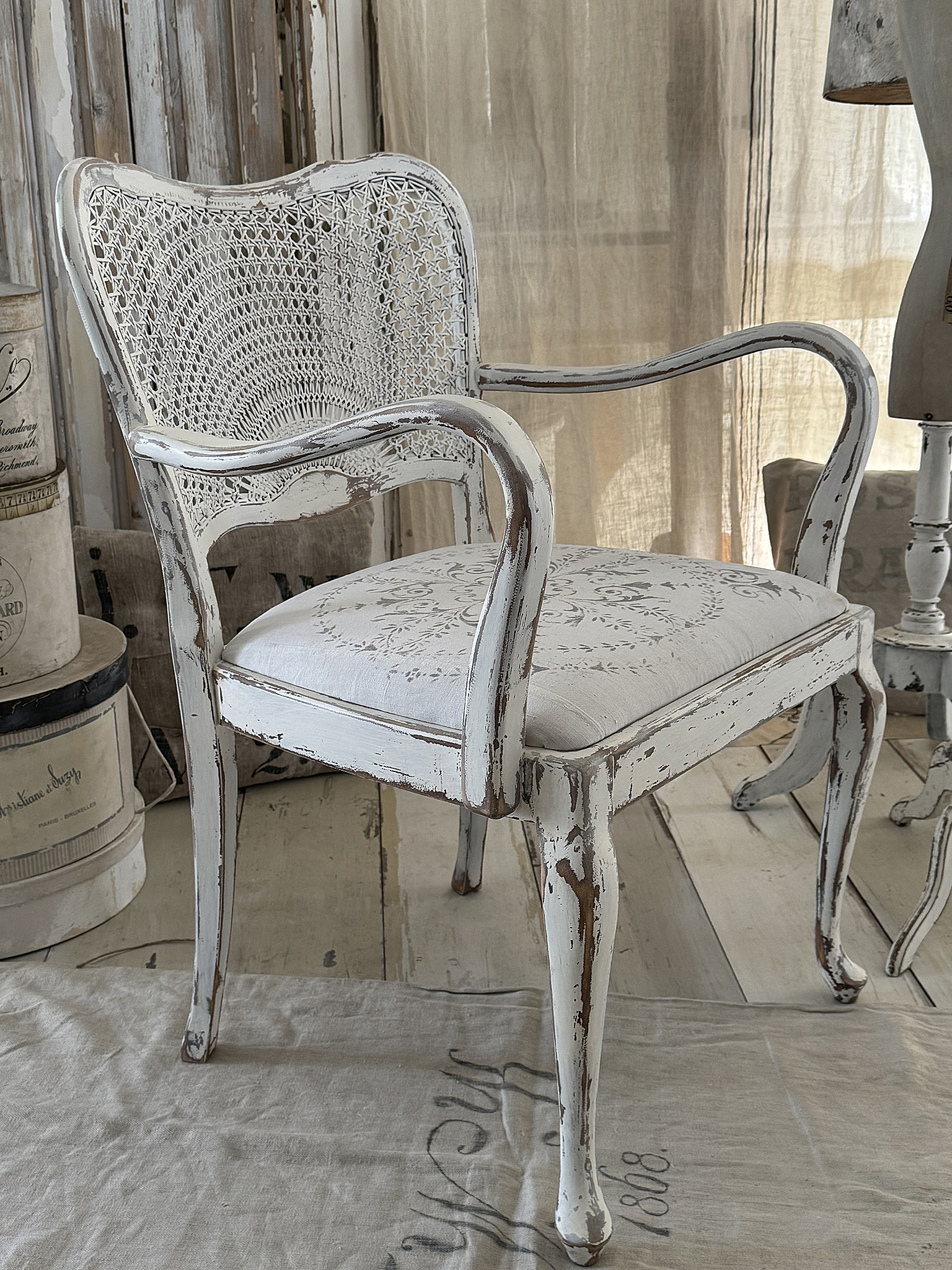 Toller Armlehnenstuhl im Chippendalel***