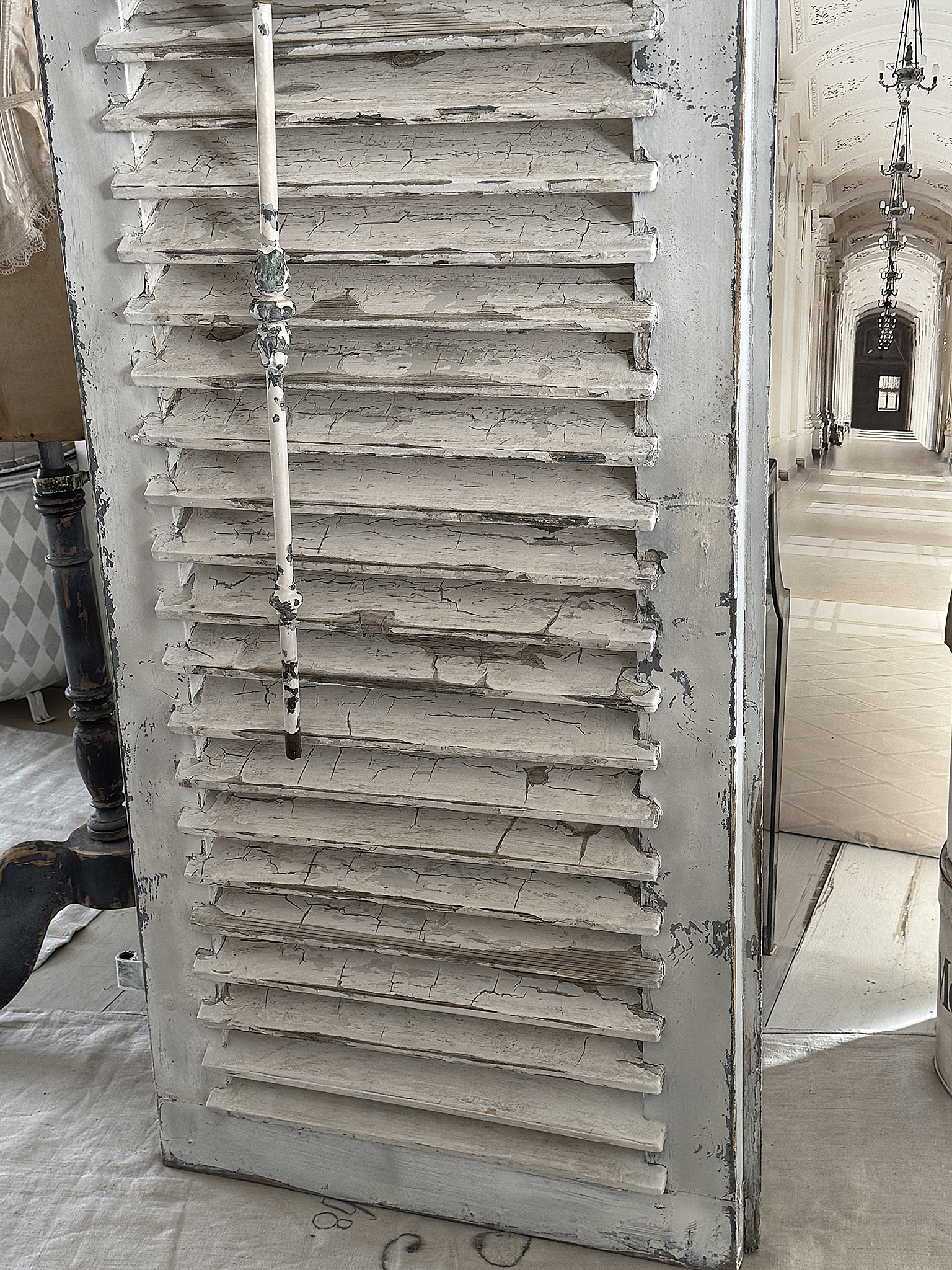 Wunderschöner antiker Lamellenladen im authentischen Vintage-Charme***