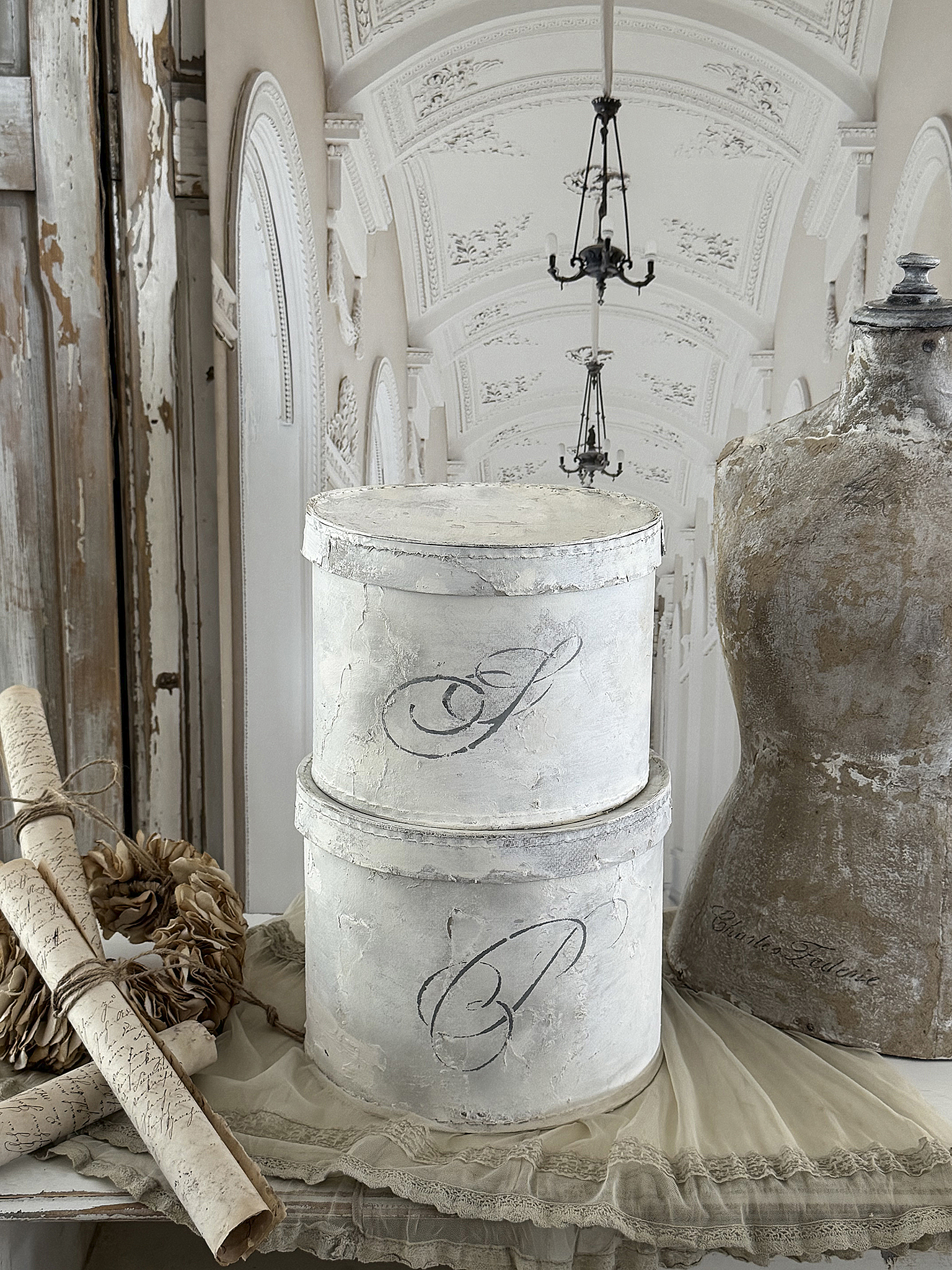 Charmantes Schachtel-Duo im Shabby-Chic***