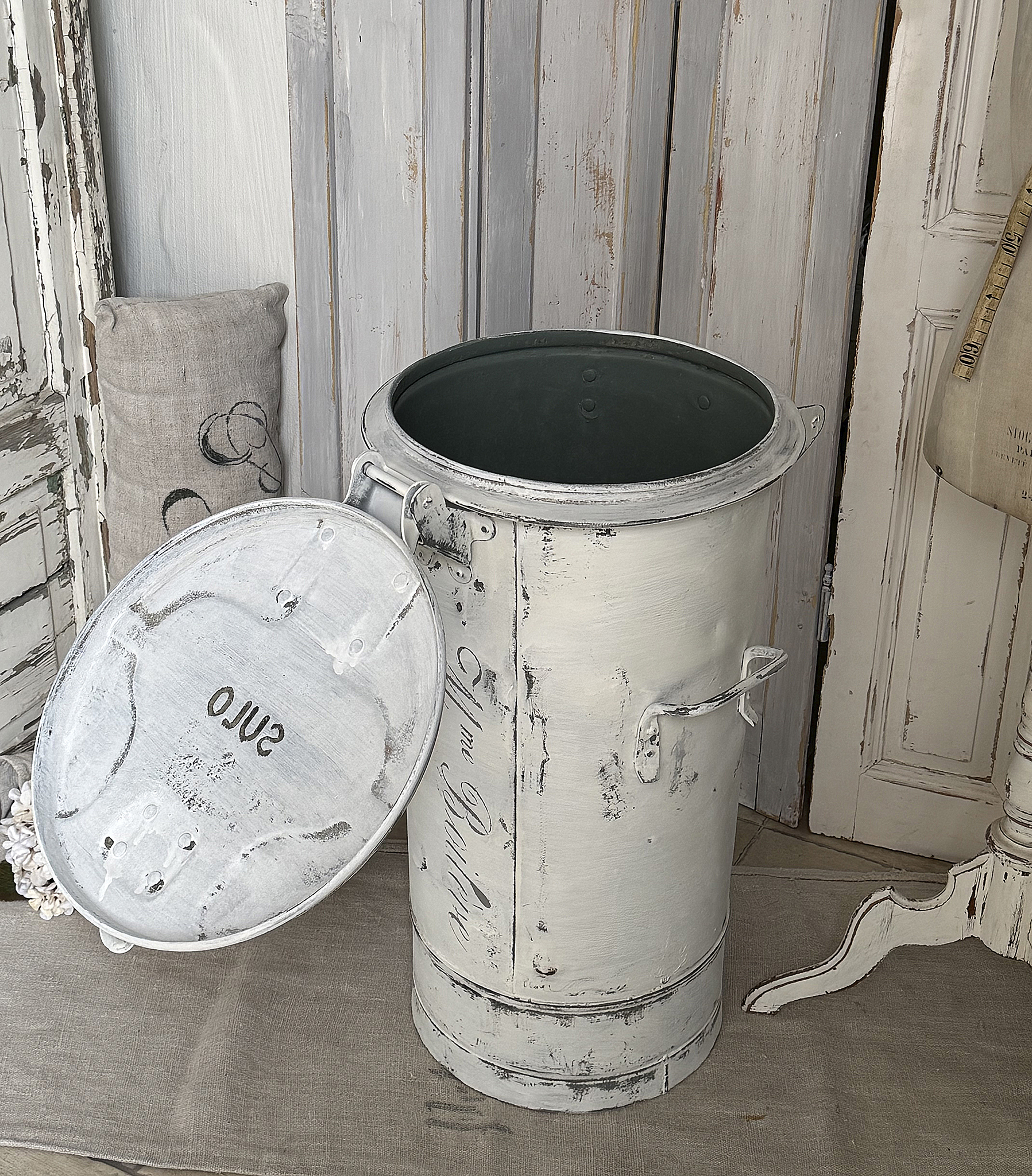 Alte große Zinkmülltonne Fleura***