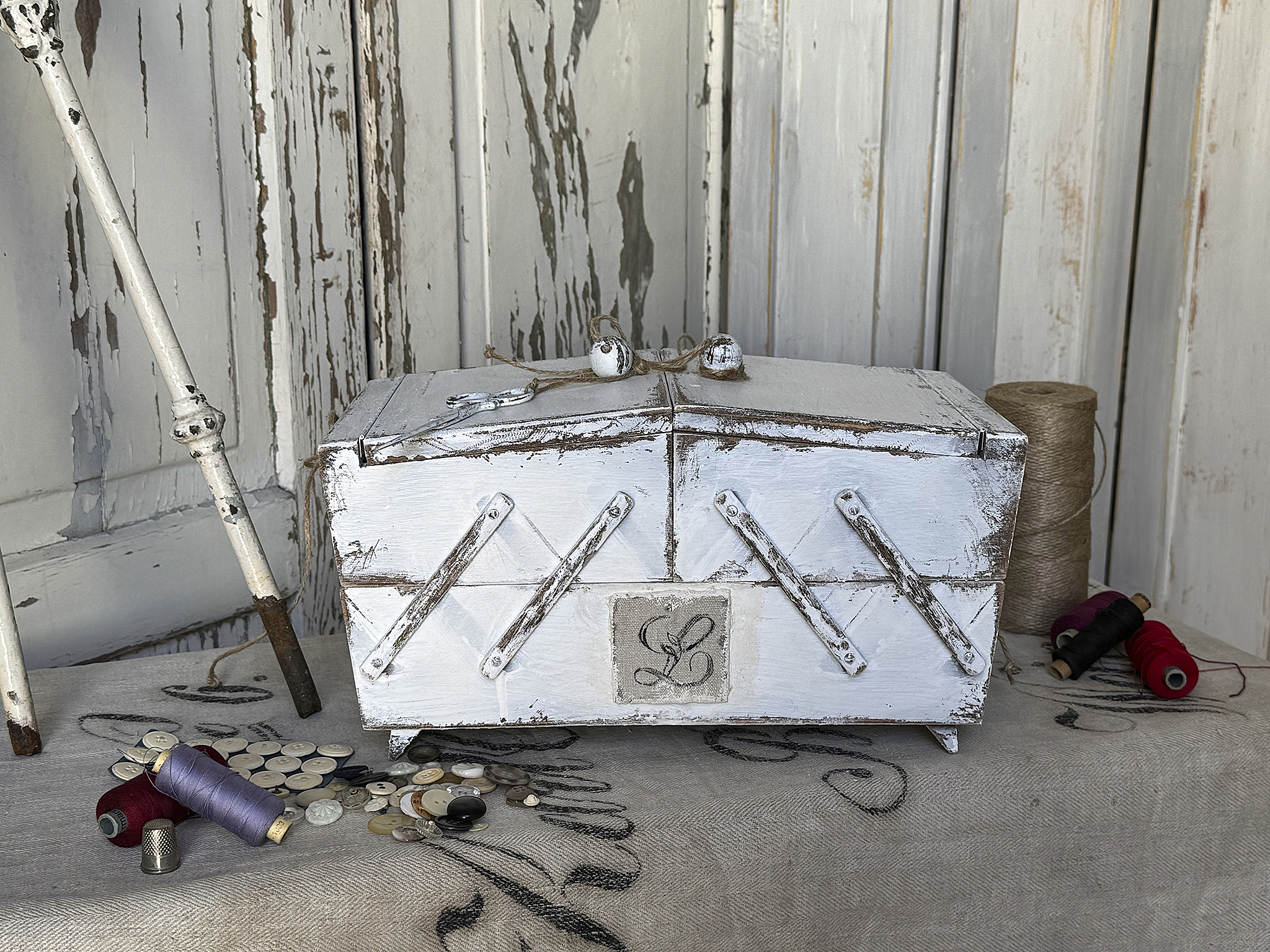 Wundervoller alter Nähkasten/ Ziehharmonika-Kasten***