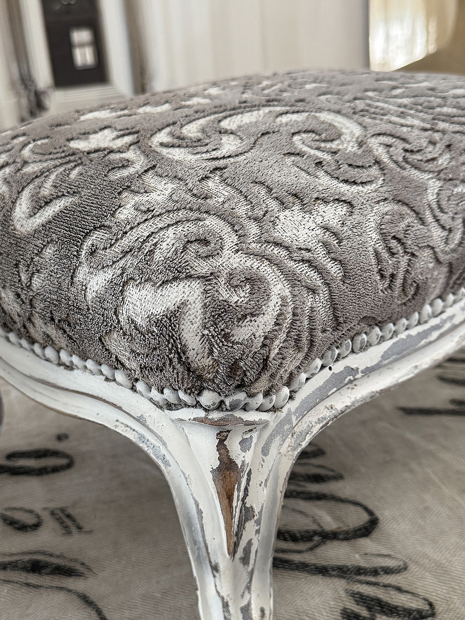 Süßes altes Fußbänkchen***