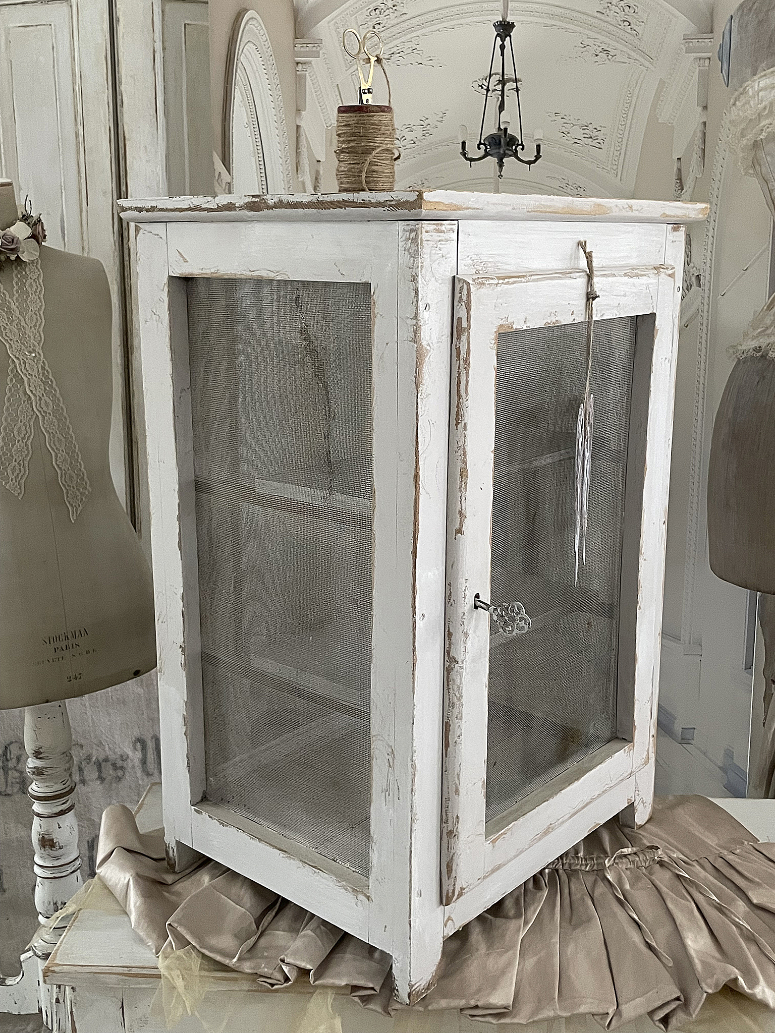 Fliegenschrank Shabbypur-Brocante*** Fliegenschrank Shabbypur-Brocante***