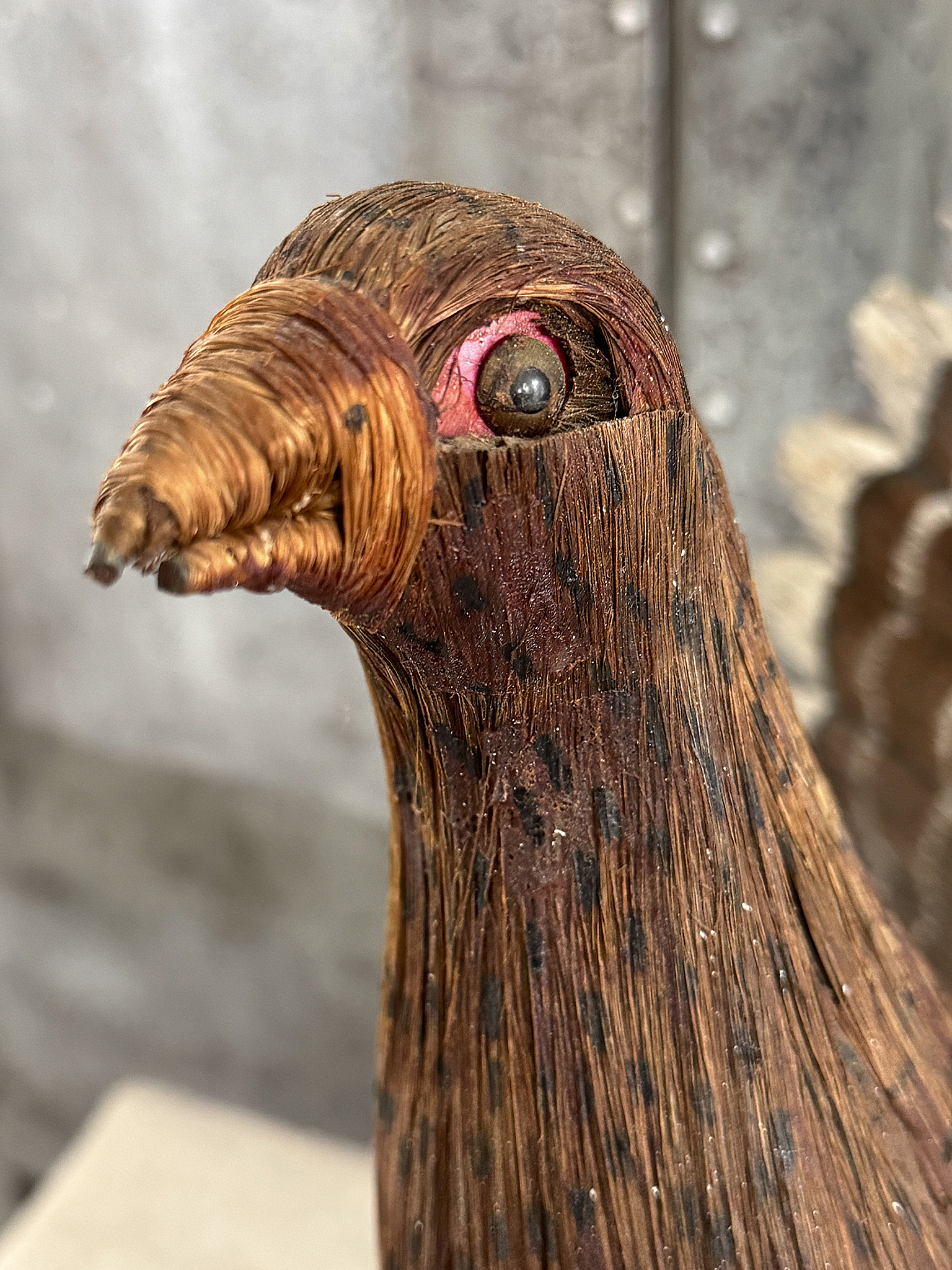 Vintage-Truthahn aus Naturästen – detailreiche Vogelskulptur mit natürlichem Charme***