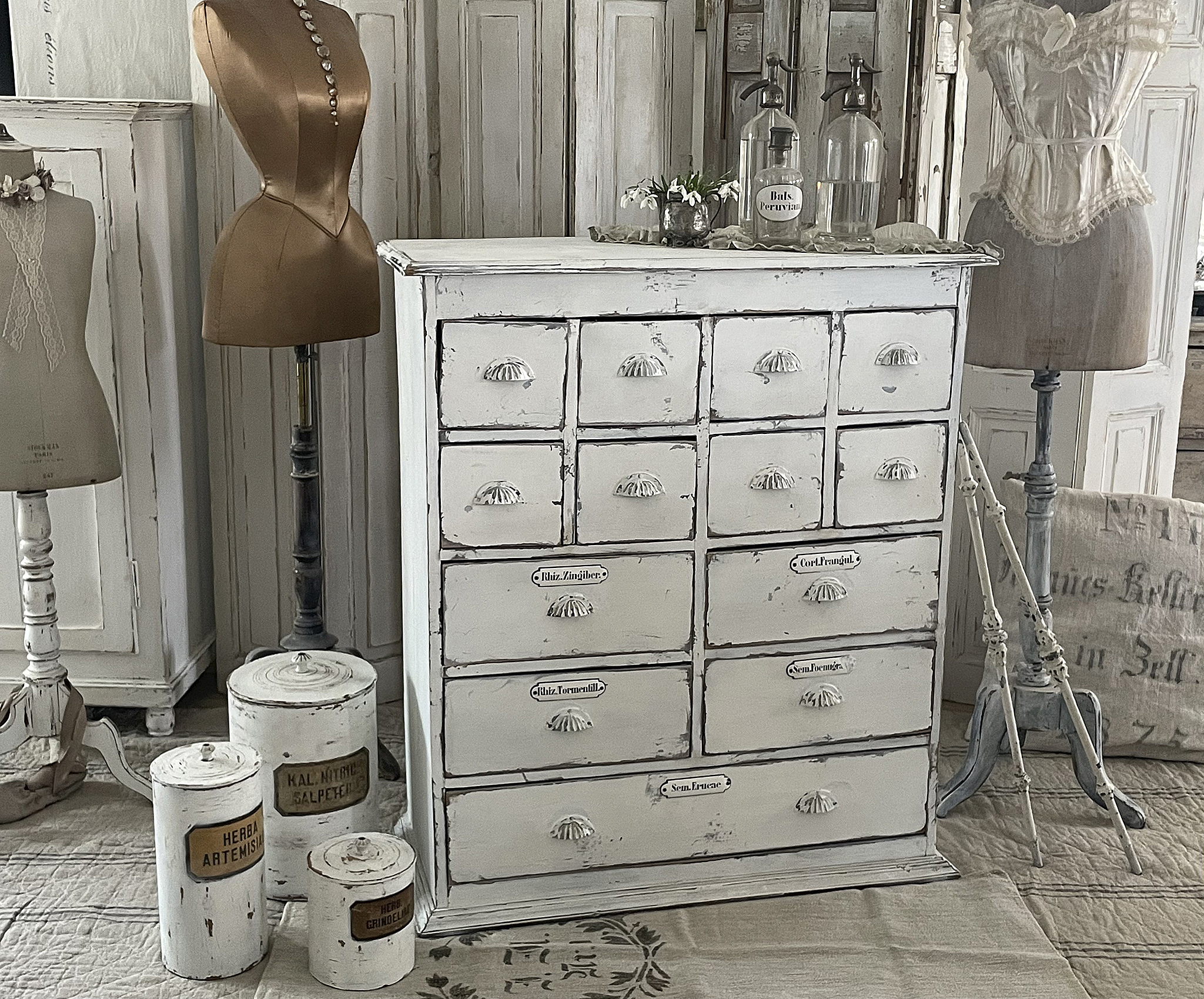 Antiker Apothekerschrank Brocante*** Antiker Apothekerschrank Brocante***