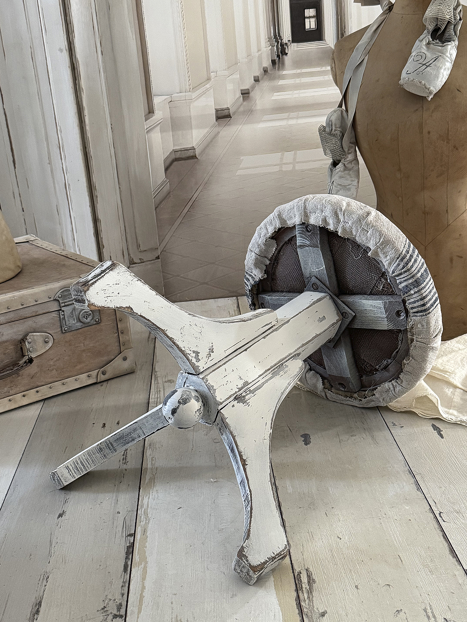 Wunderschöner vintage Klavierhocker mit altem Leinen***