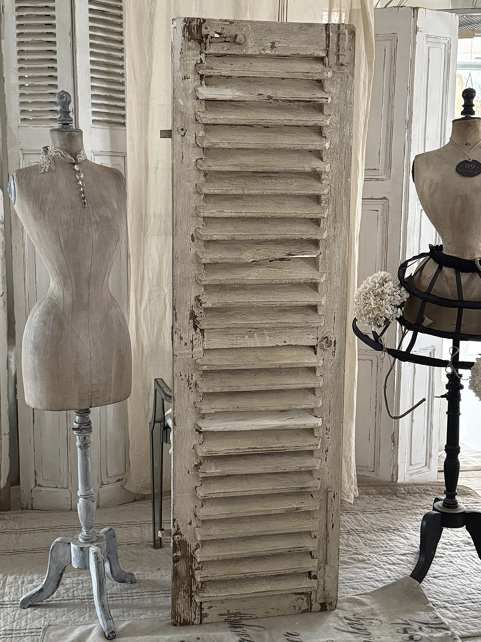 Großer antiker Lamellenladen mit Hebelgriff***