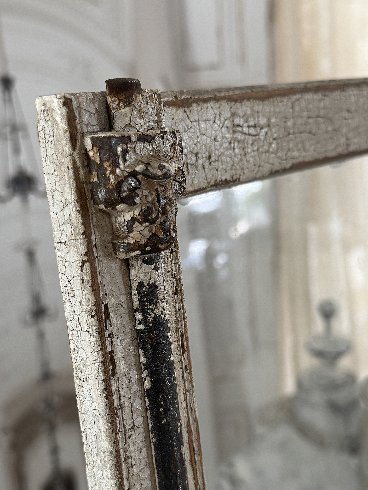 Antikes Sprossenfenster aus der Gründerzeit – originaler Charme mit wunderschöner Patina***