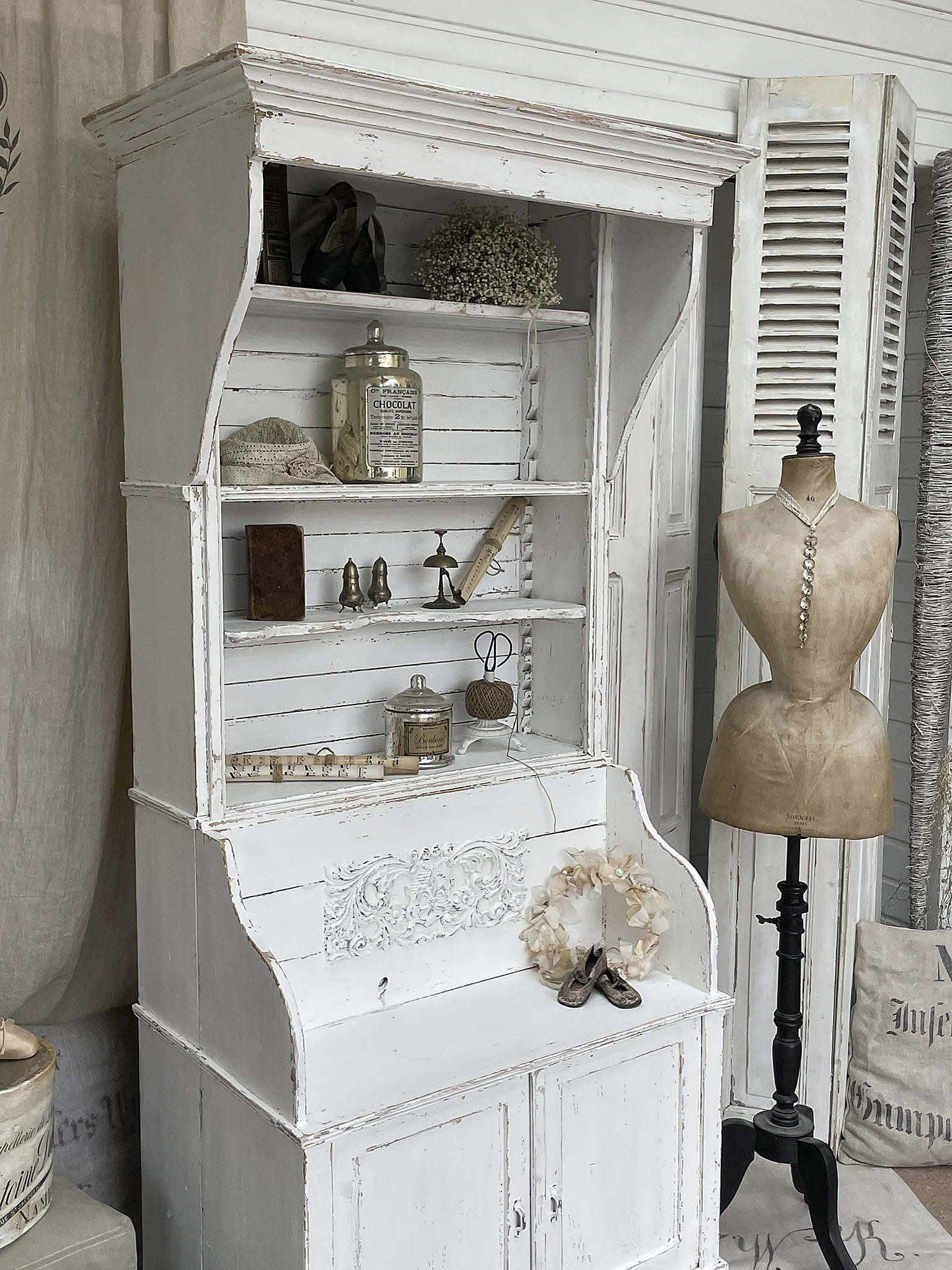 Antiker Buffet-Schrank Frankreich ***