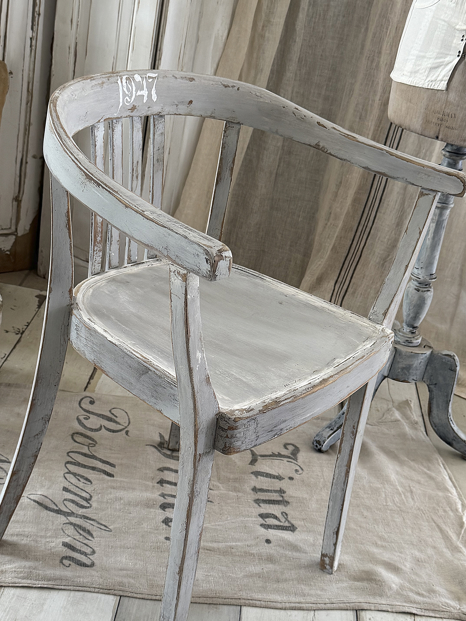 Alter Armlehnenstuhl Bauhaus Vintage/Creme-grau***