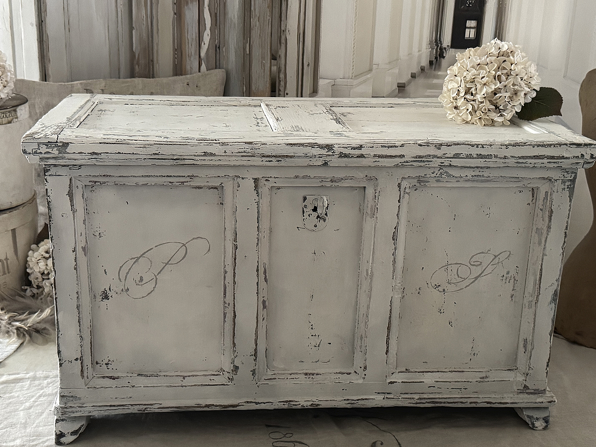 Antike Truhe/Sitztruhe Shabby-Pur ***