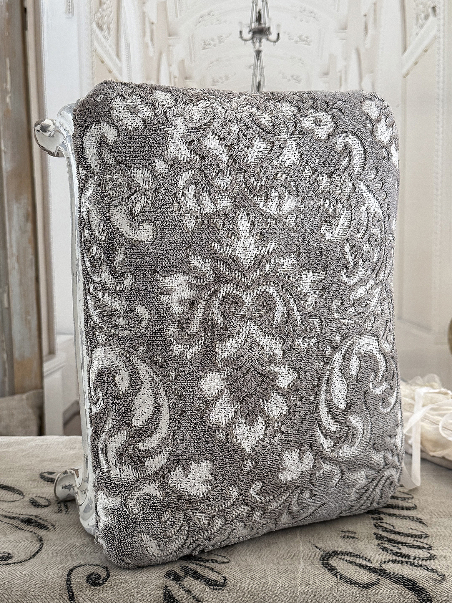 Süßes altes Fußbänkchen***