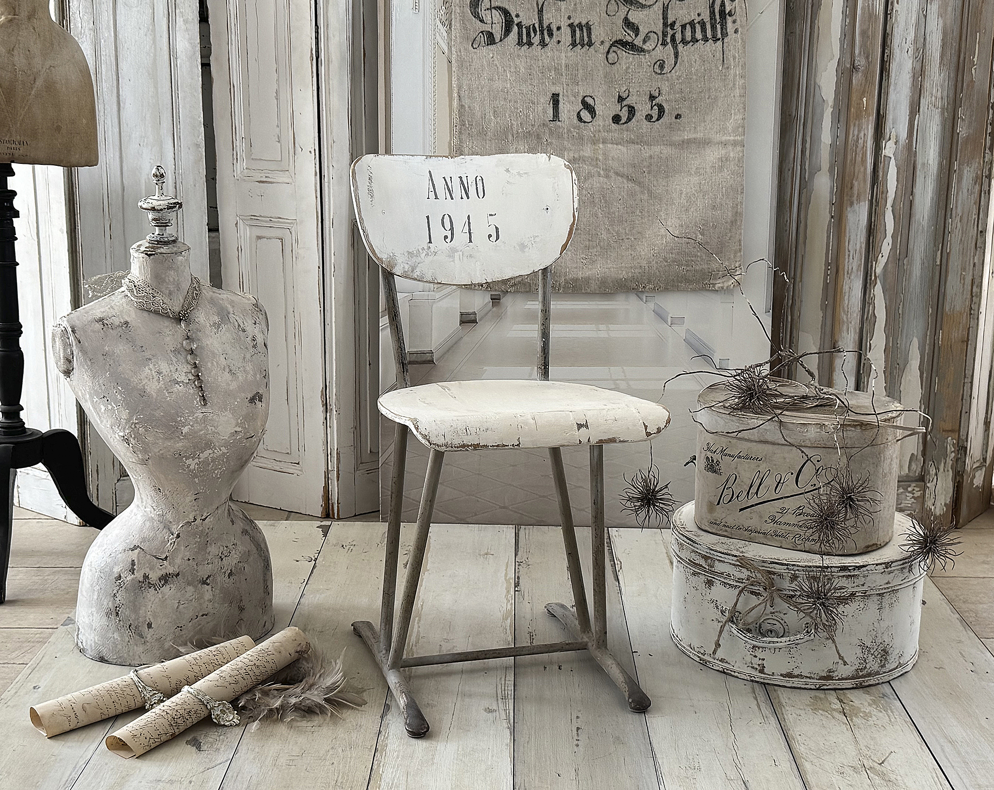 Alter Werkstattstuhl im Shabby Chic mit charmantem Vintage-Flair***