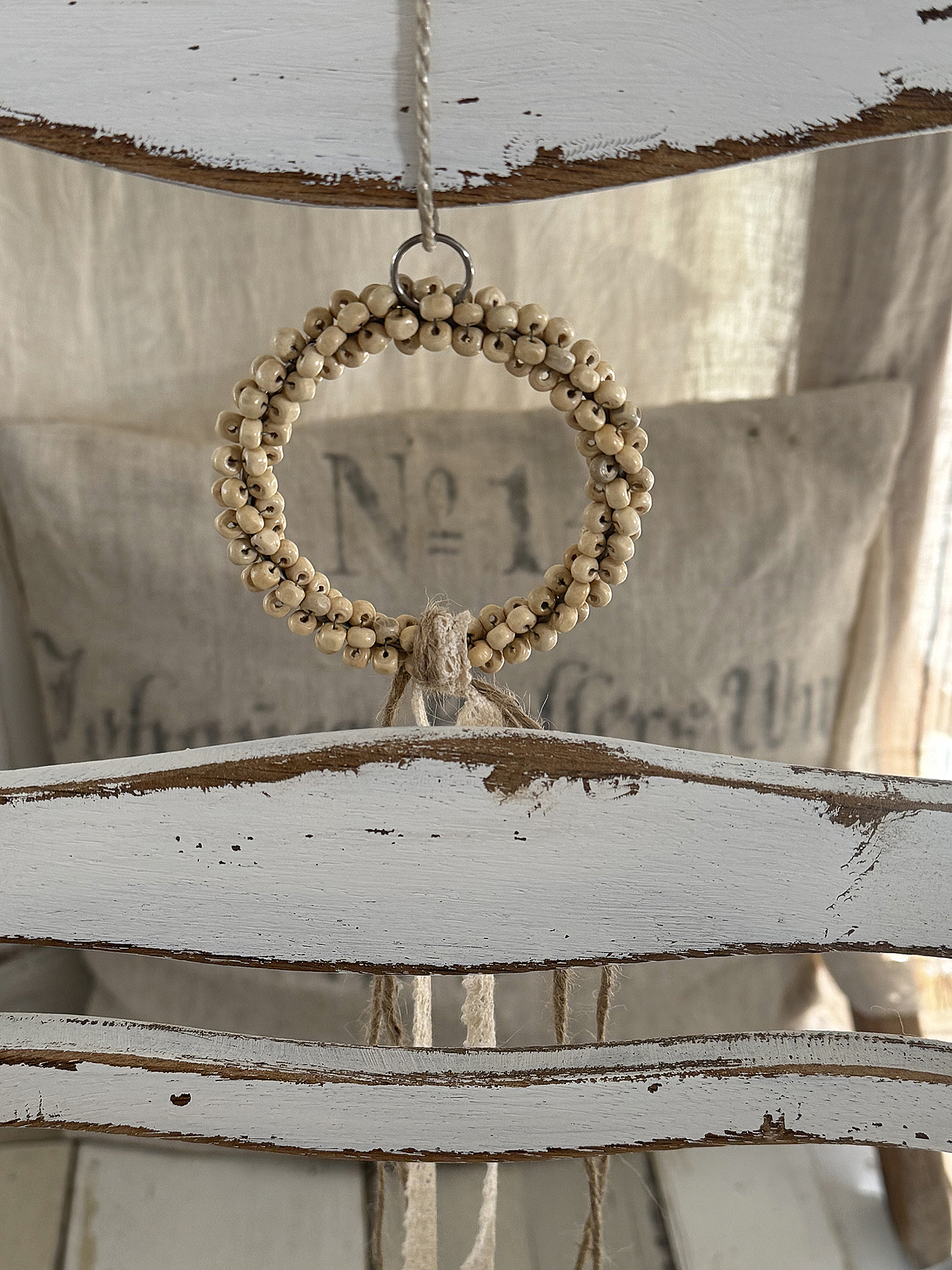 Schöner Polsterstuhl mit Bezug aus altem Leinensack***