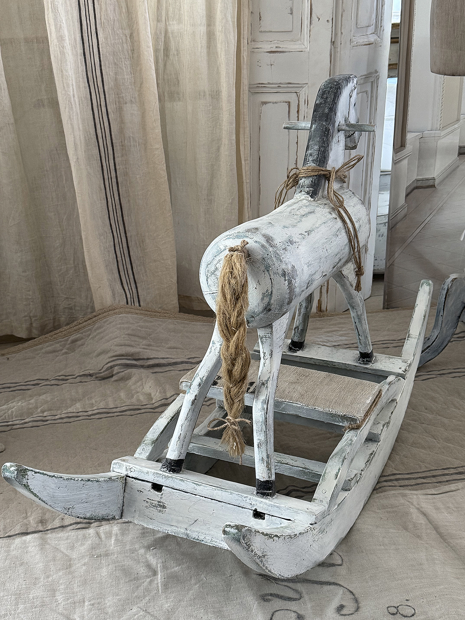 Altes Schaukelpferd Shabby-pur** Altes Schaukelpferd Shabby-pur**