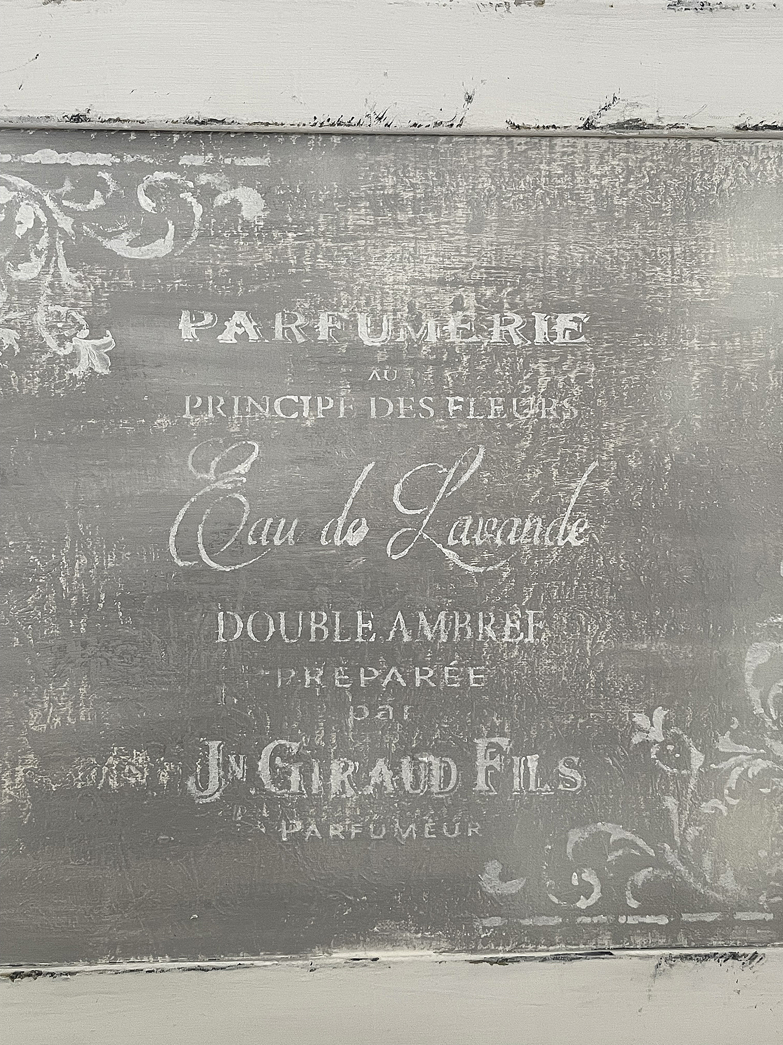Altes Etikett einer Parfümerie für Eau de Lavande, Double Ambrée, hergestellt von Un Giraud Fils.