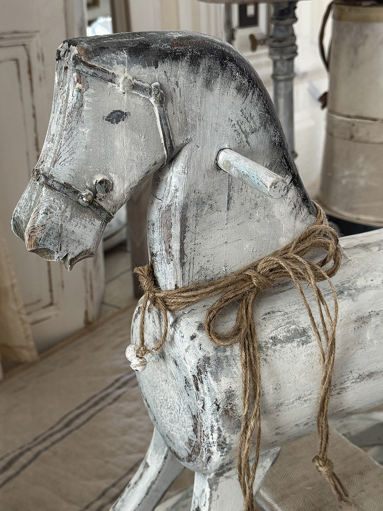 Altes Schaukelpferd Shabby-pur** Altes Schaukelpferd Shabby-pur**