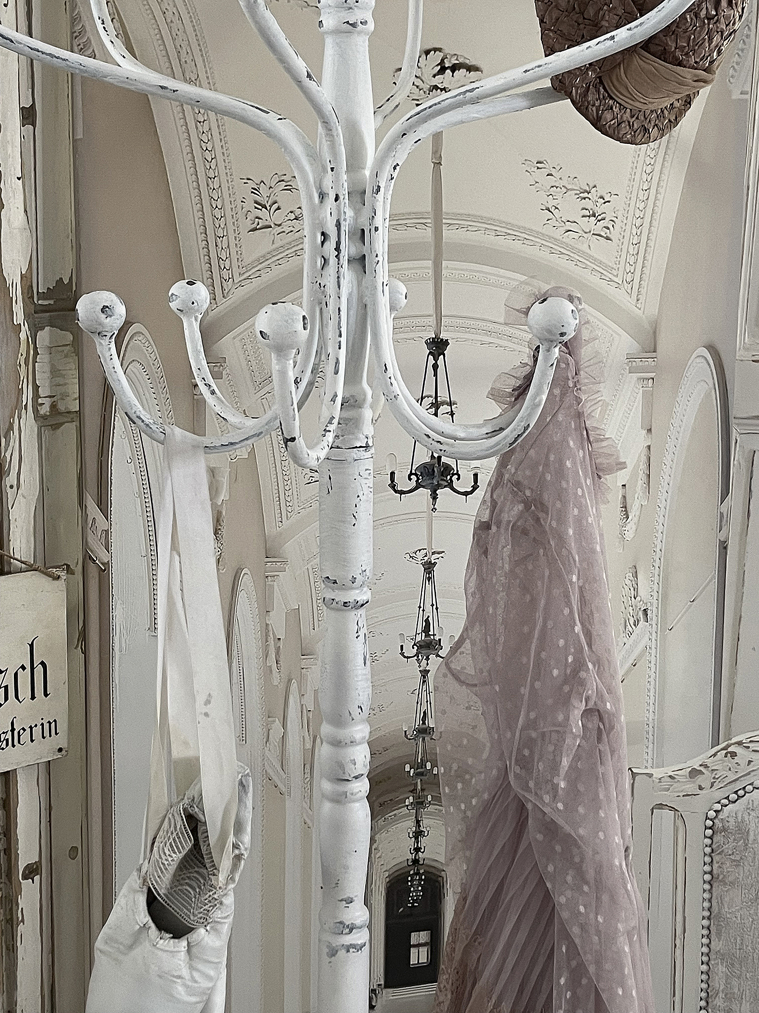 Wunderschöner Garderobenständer im Shabbykleid** Wunderschöner Garderobenständer im Shabbykleid**