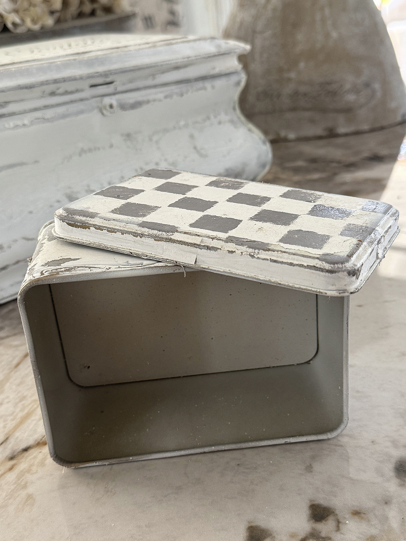 Zwei zauberhafte Zinkblechdosen im charmanten Shabby-Chic-Duo***