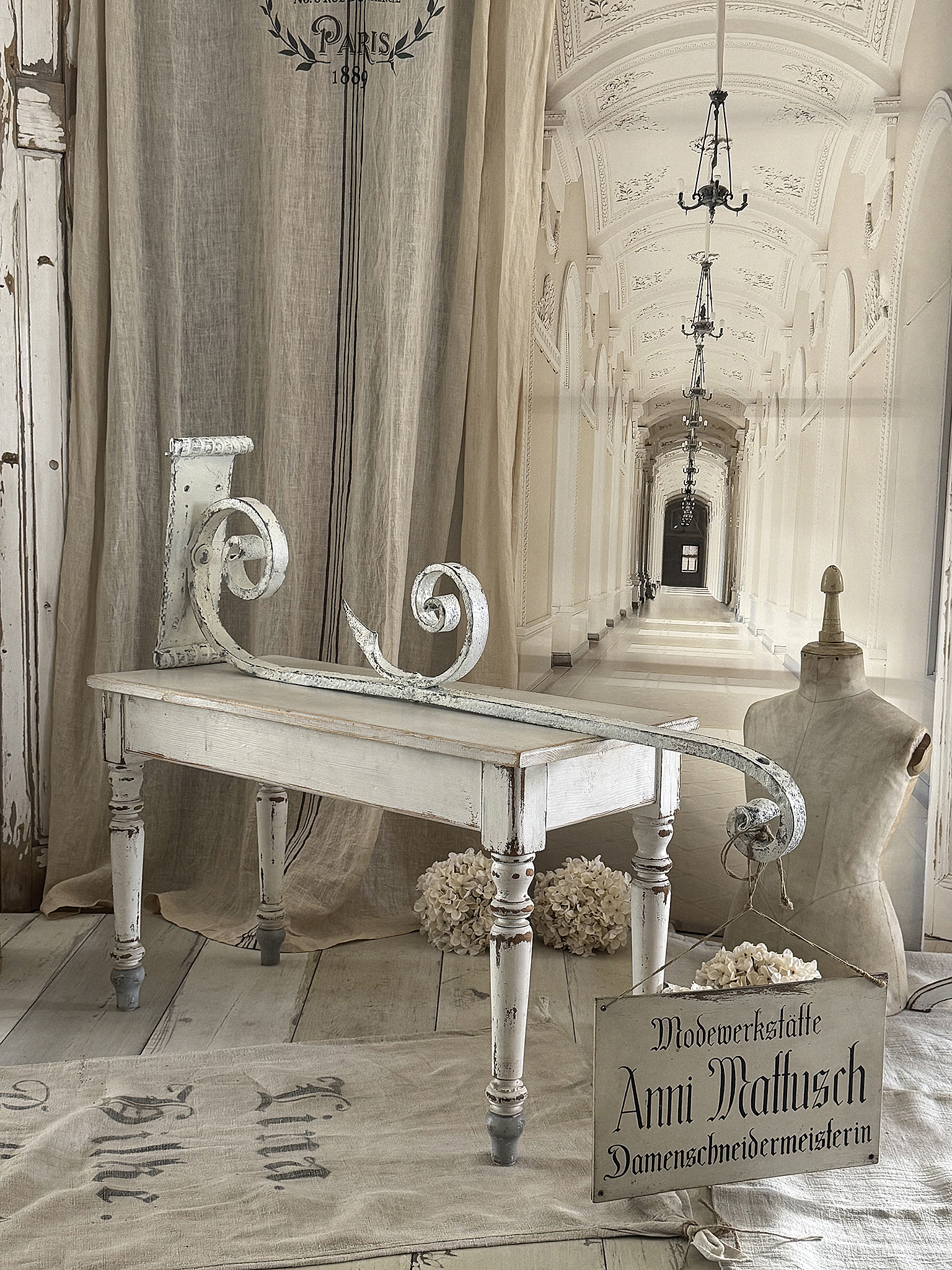 Antiker Wandausleger aus Gusseisen – imposantes Shabby-Unikat***