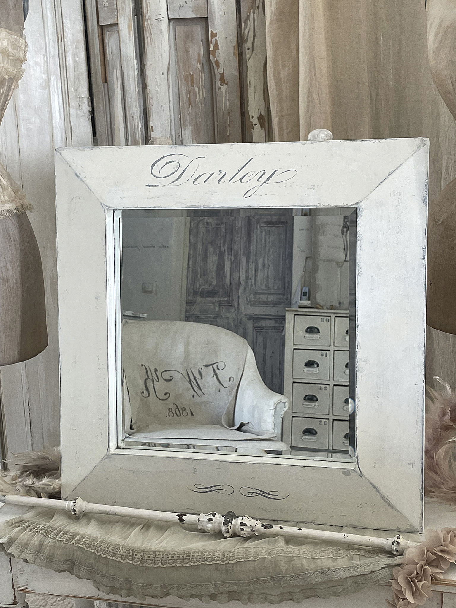 Edler Shabby-Spiegel Darley**