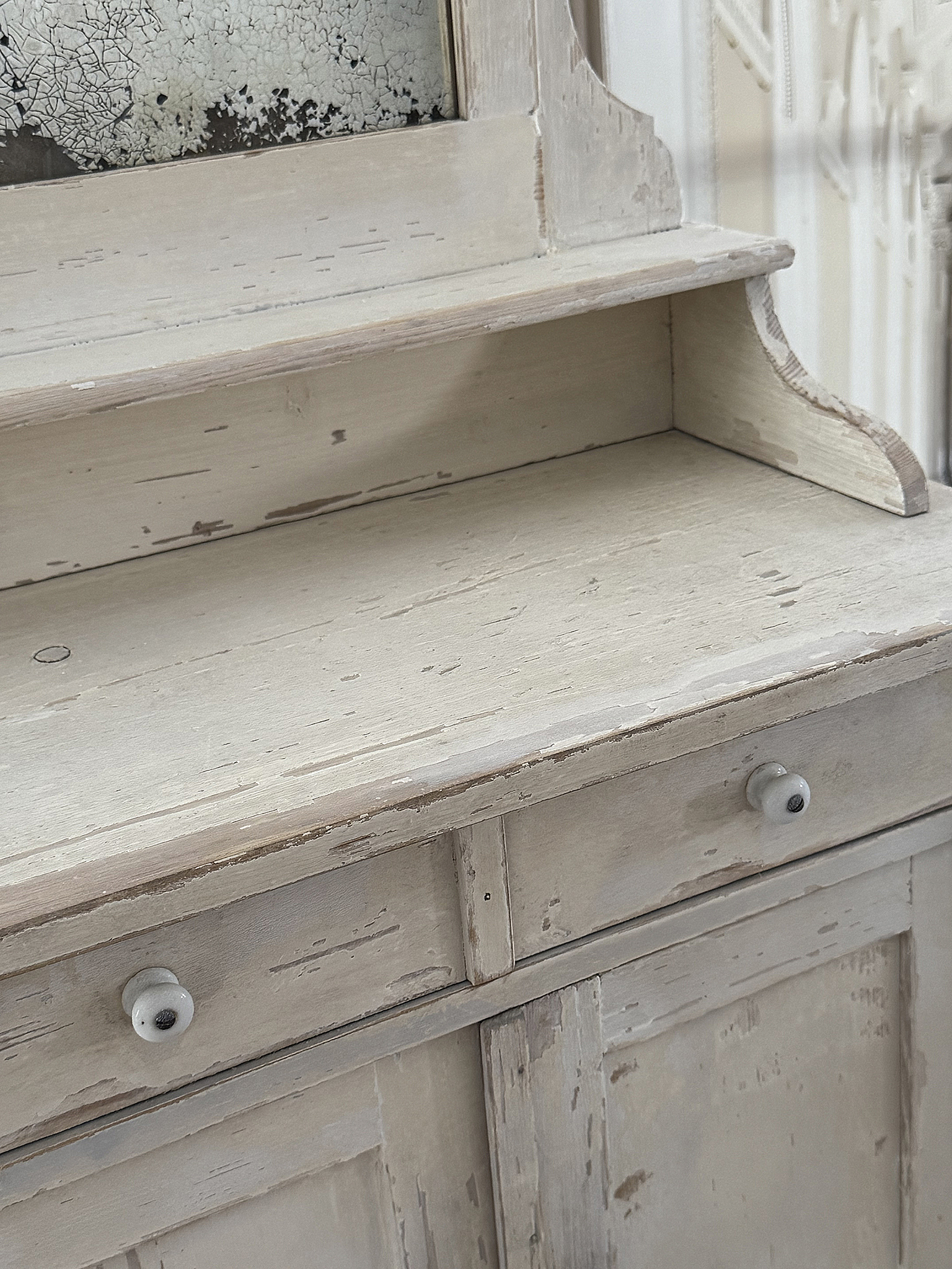 Antiker Modell-Spiegelschrank/Puppenschrank***