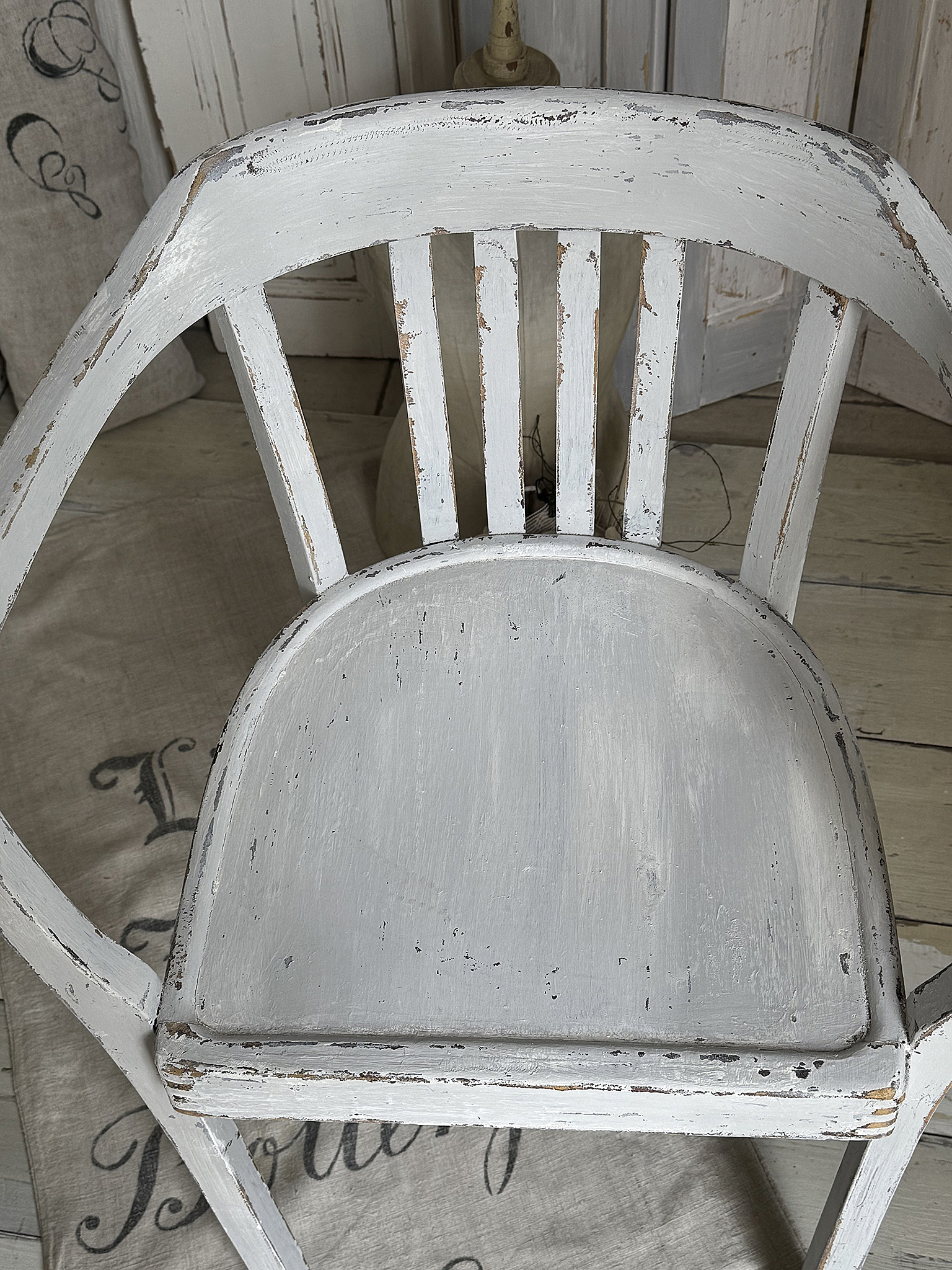 Alter Armlehnenstuhl Bauhaus Vintage/Creme-grau***