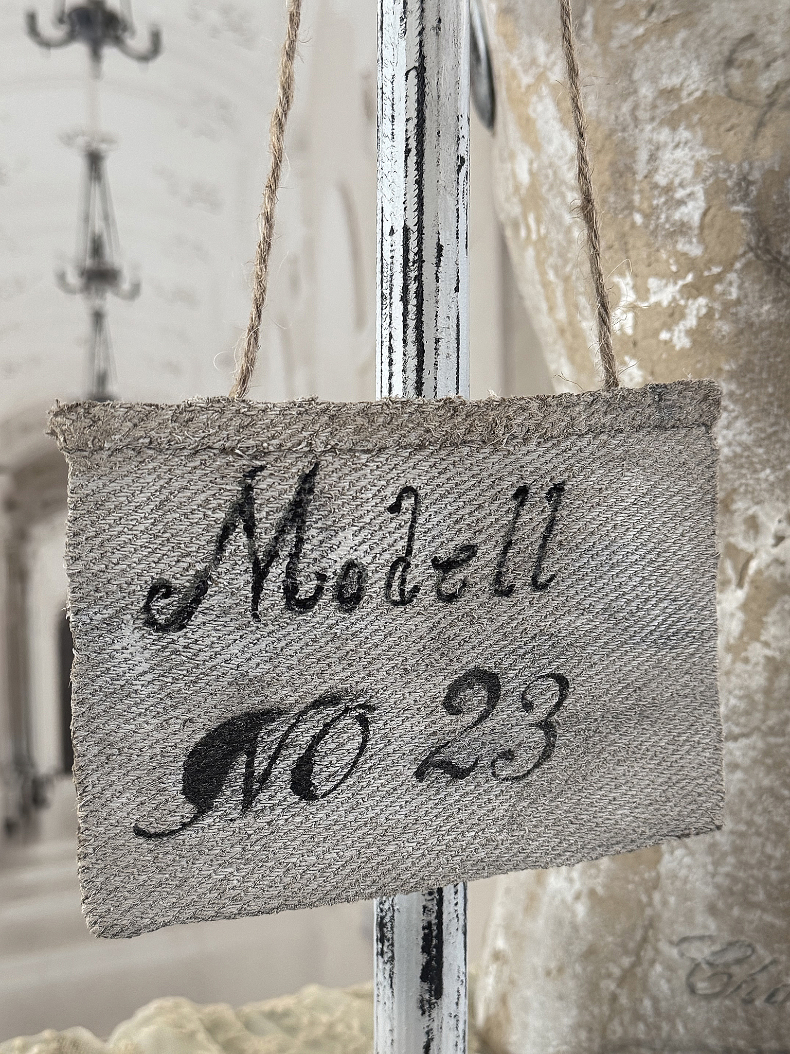 Alter Hutständer aus Holz mit Leinenpolster – Shabby Chic – Vintage – Nostalgischer Charme***