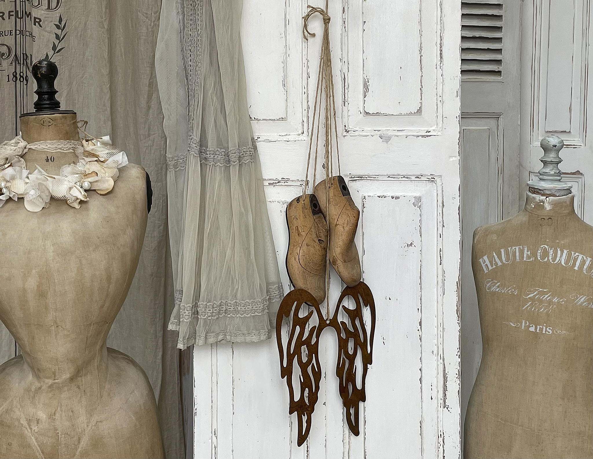 Antike Kinder-Schuhleisten mit Eisen-Flügel***