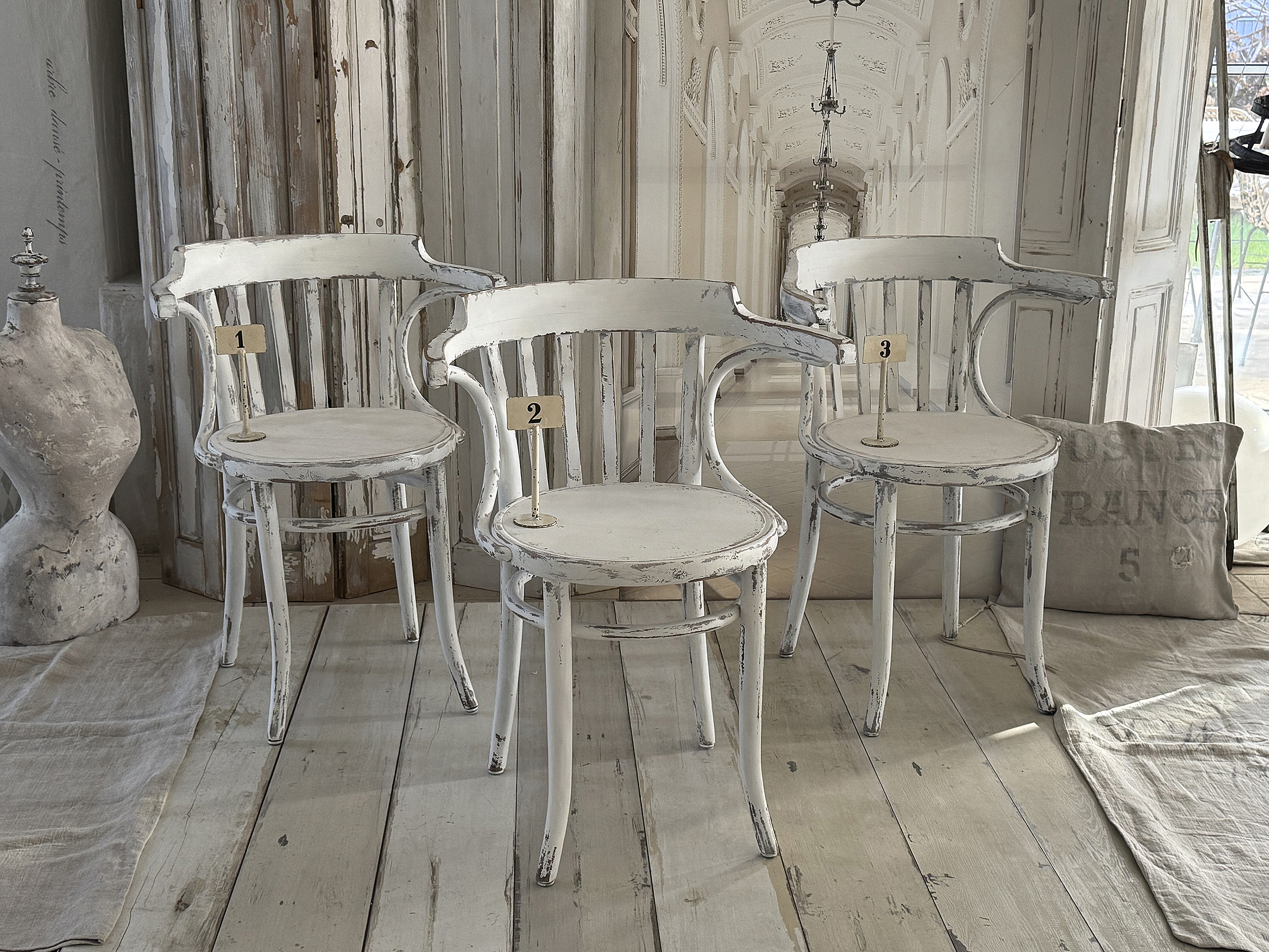 Original alte Thonet-Armlehnenstühle aus Bugholz***