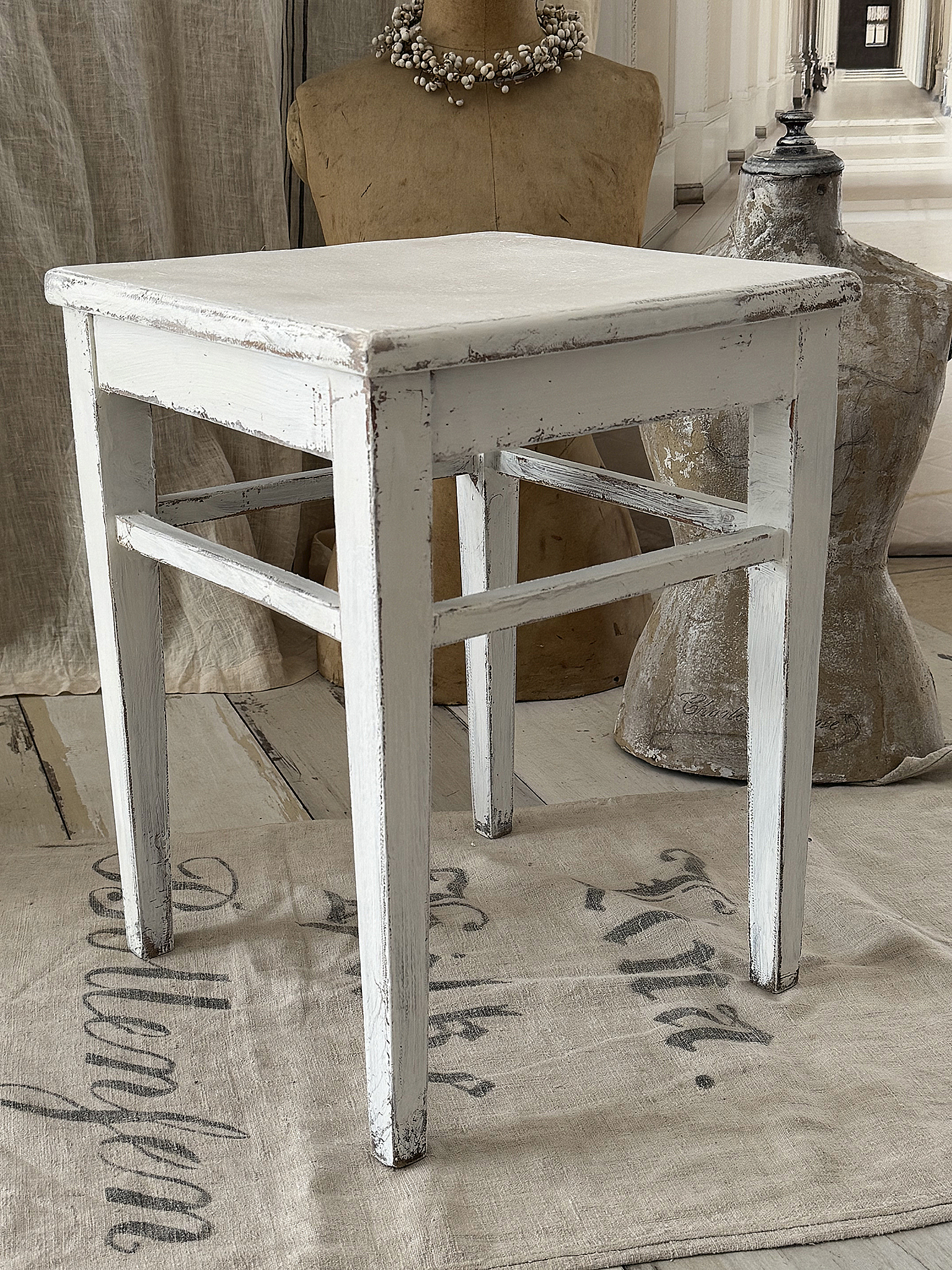 Alter Hocker Charmantes Vintage-Unikat***