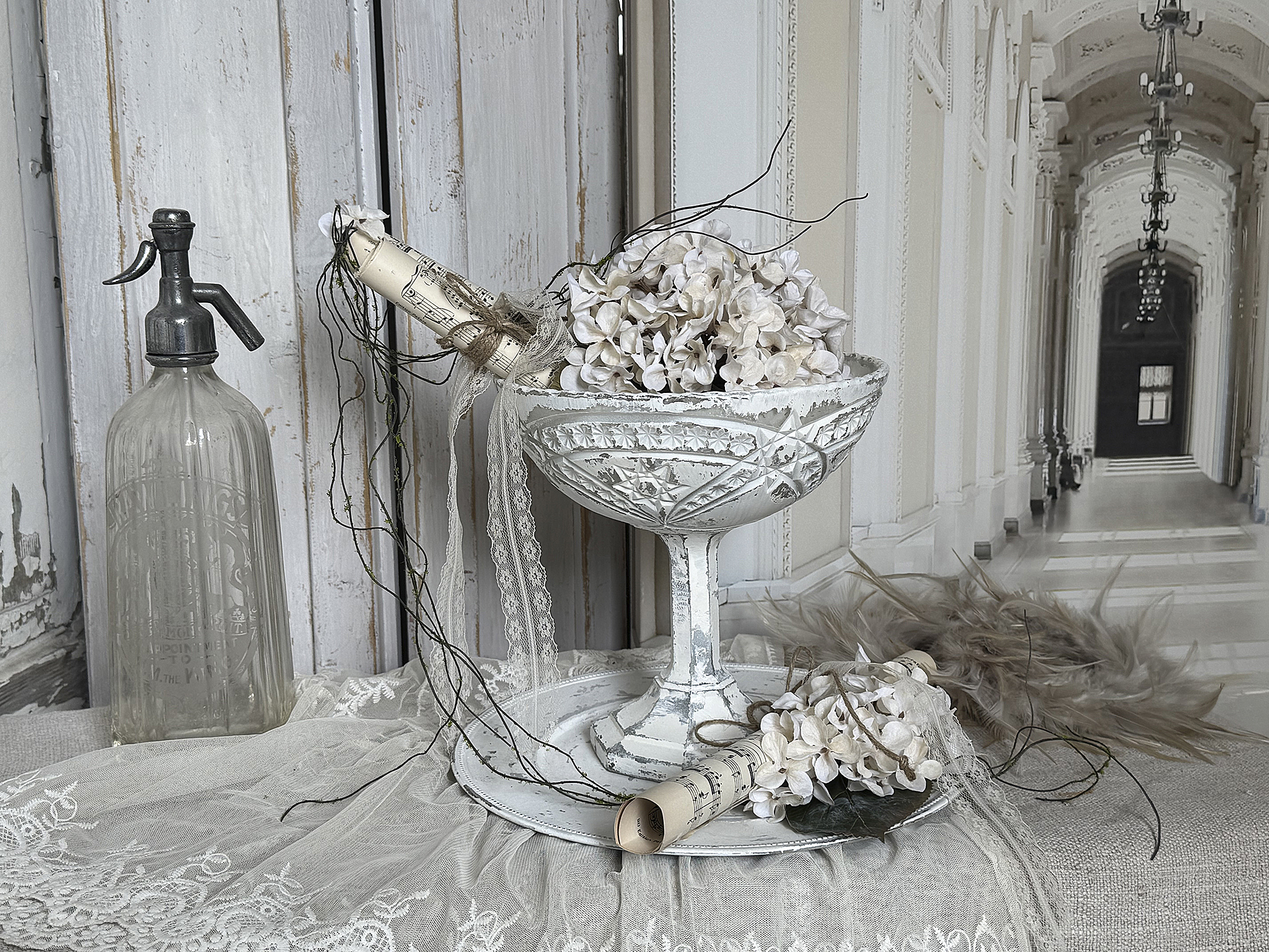 Schalenarrangement „Romantik“ – Vintage-Zauber mit poetischer Note***