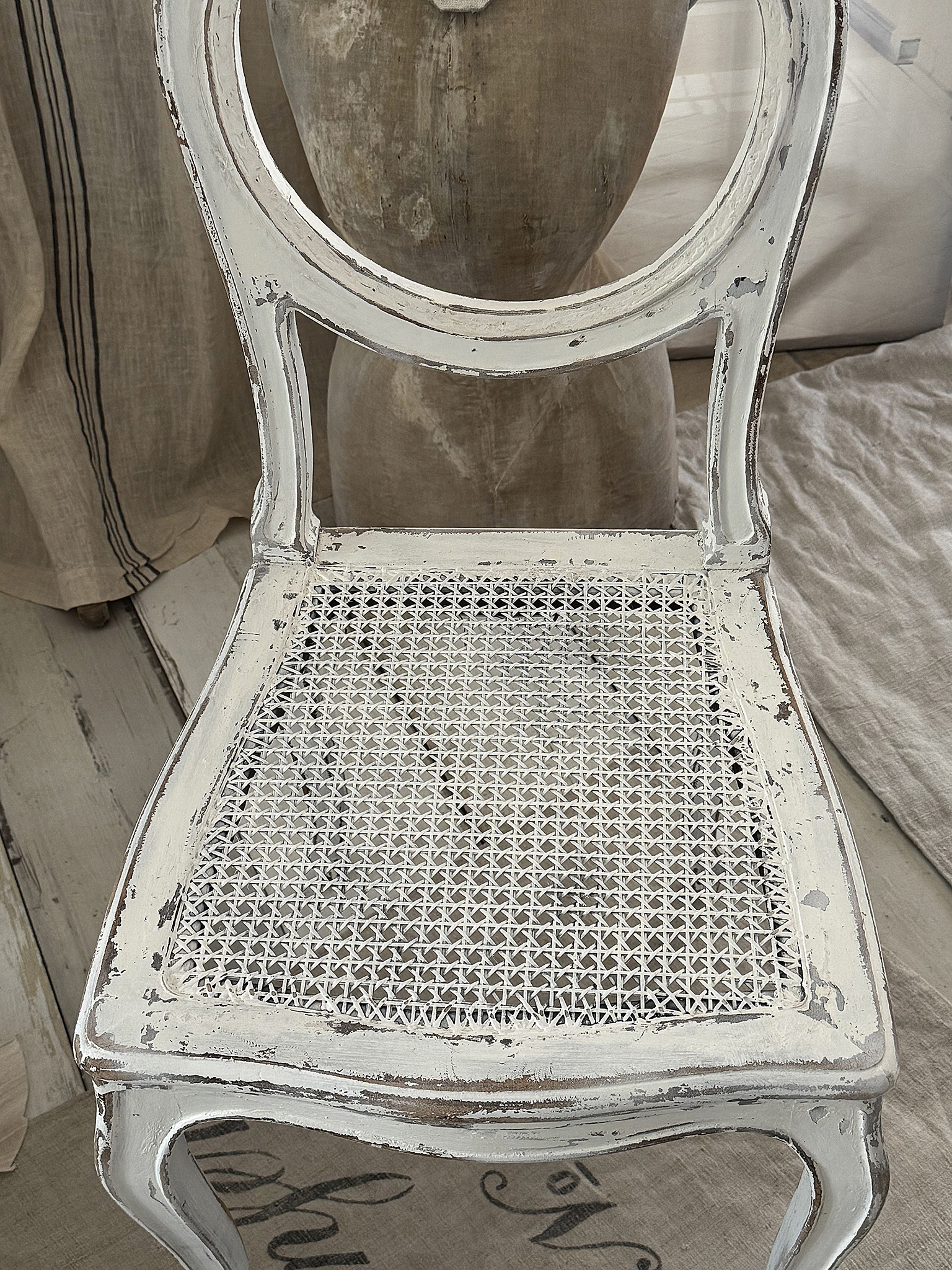 Zarter antiker Chippendale-Stuhl mit Wiener Geflecht***