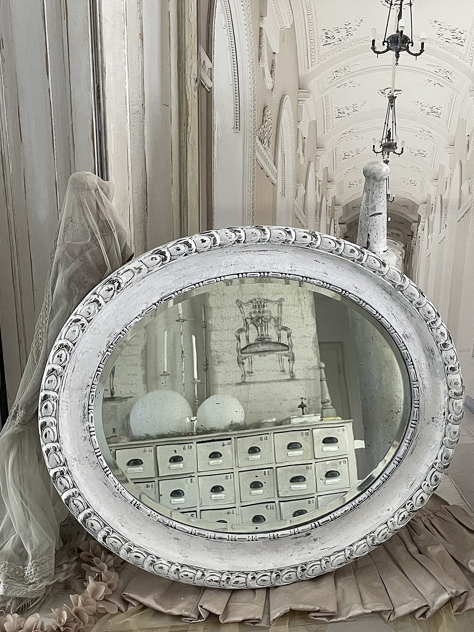 Reserviert! Antiker ovaler Shabby Spiegel *** Reserviert! Antiker ovaler Shabby Spiegel ***