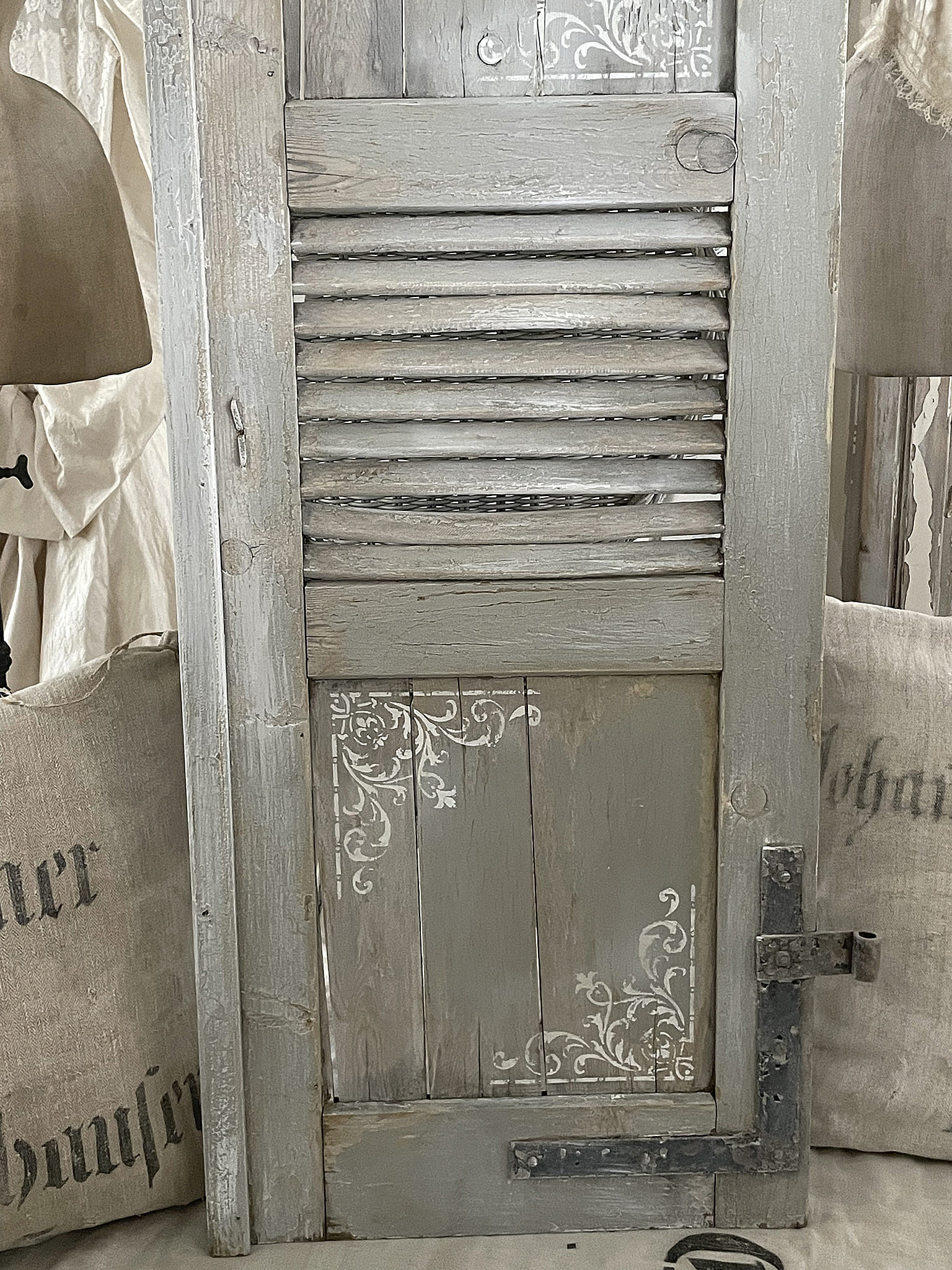 Antiker Fensterladen Shabby-pur