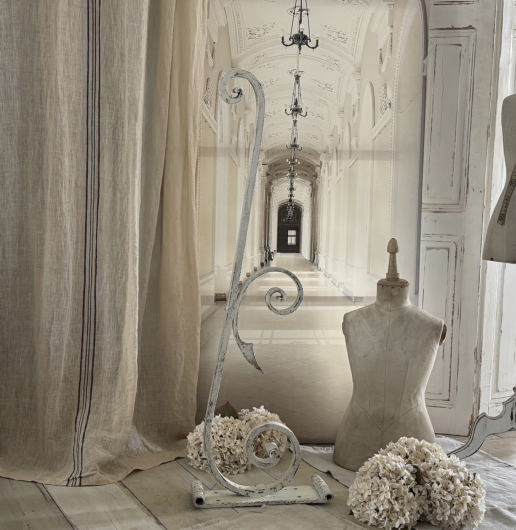 Antiker Wandausleger aus Gusseisen – imposantes Shabby-Unikat***