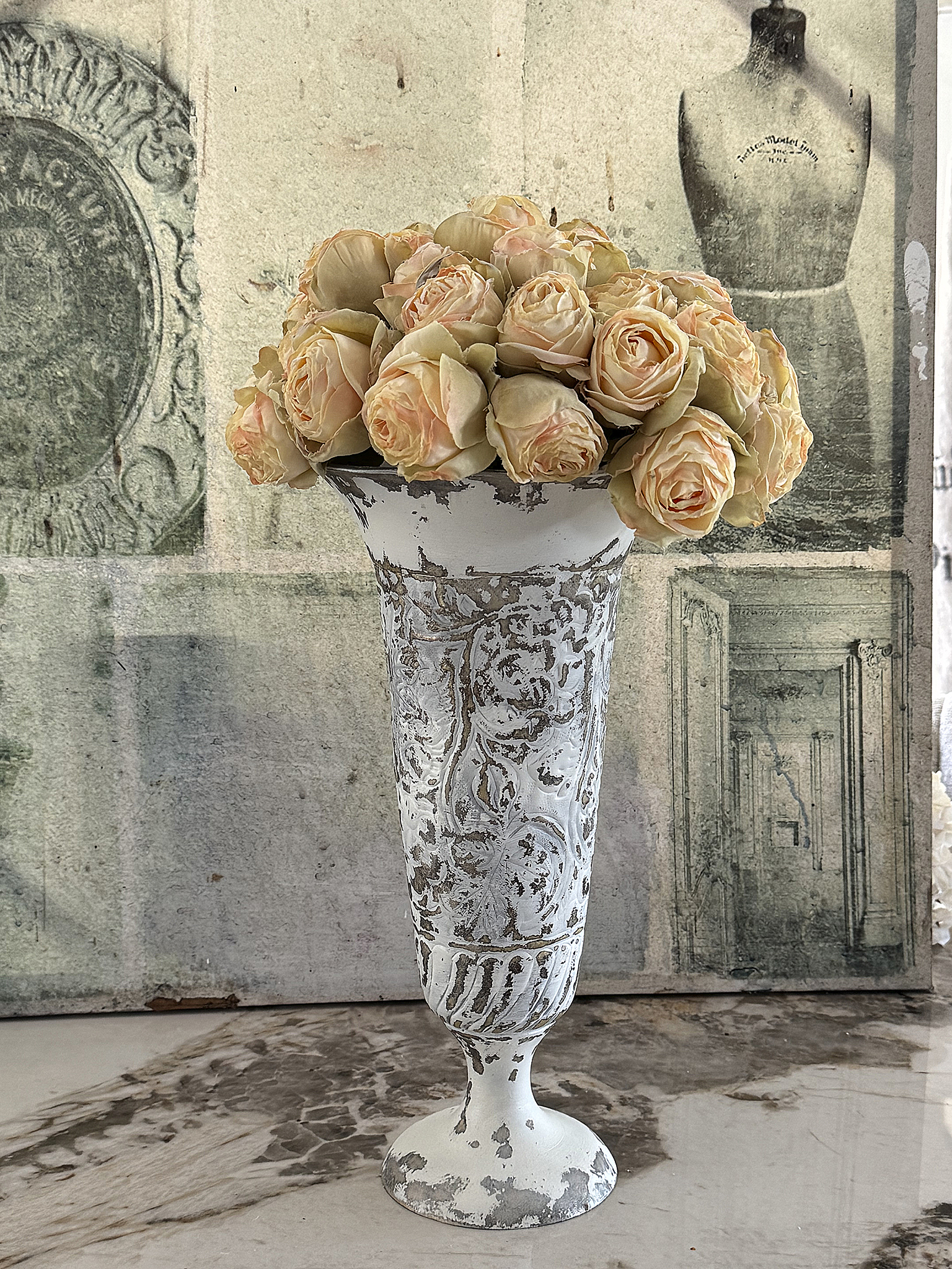 Elegante Vintage-Vase aus Frankreich mit Shabby-Charme***