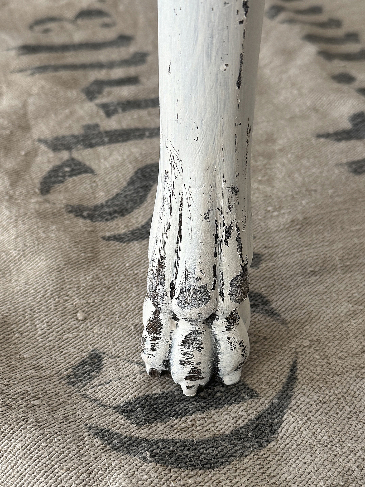 Antiker Louis-Philippe-Tisch im authentischen Shabby-Look***