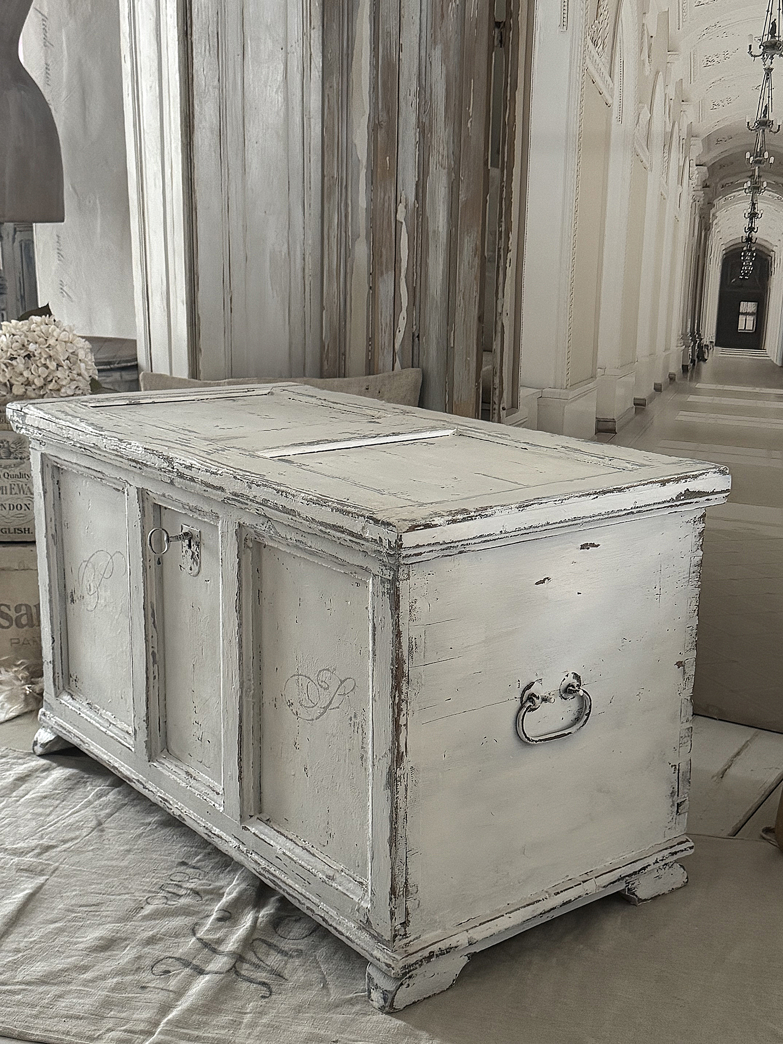 Antike Truhe/Sitztruhe Shabby-Pur ***