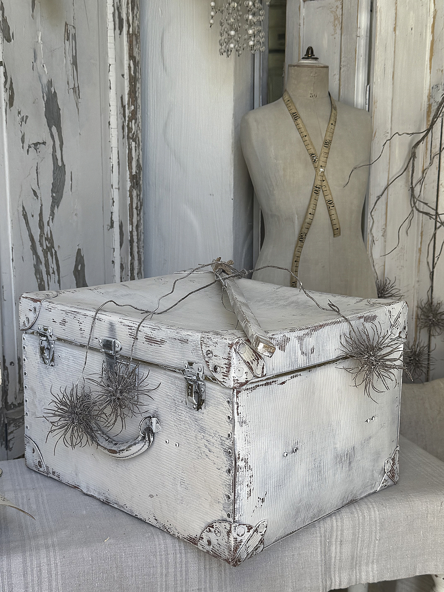 Zauberhafter Vintage-Hutkoffer in seltener Form – Shabby Chic Unikat mit Geschichte und Charme