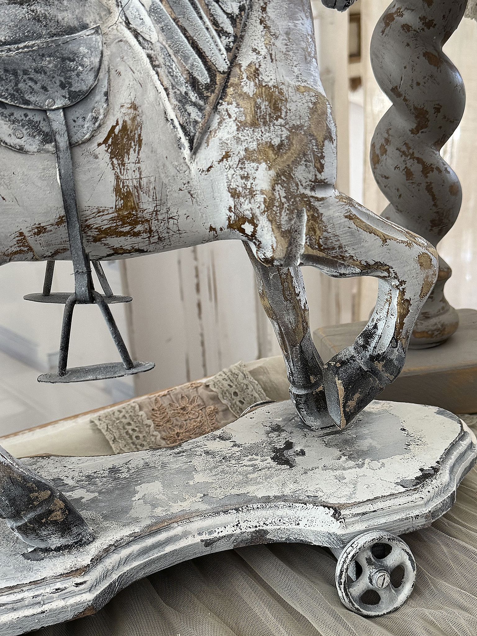 Altes Rollpferdchen im Shabby Chic*** Altes Rollpferdchen im Shabby Chic***