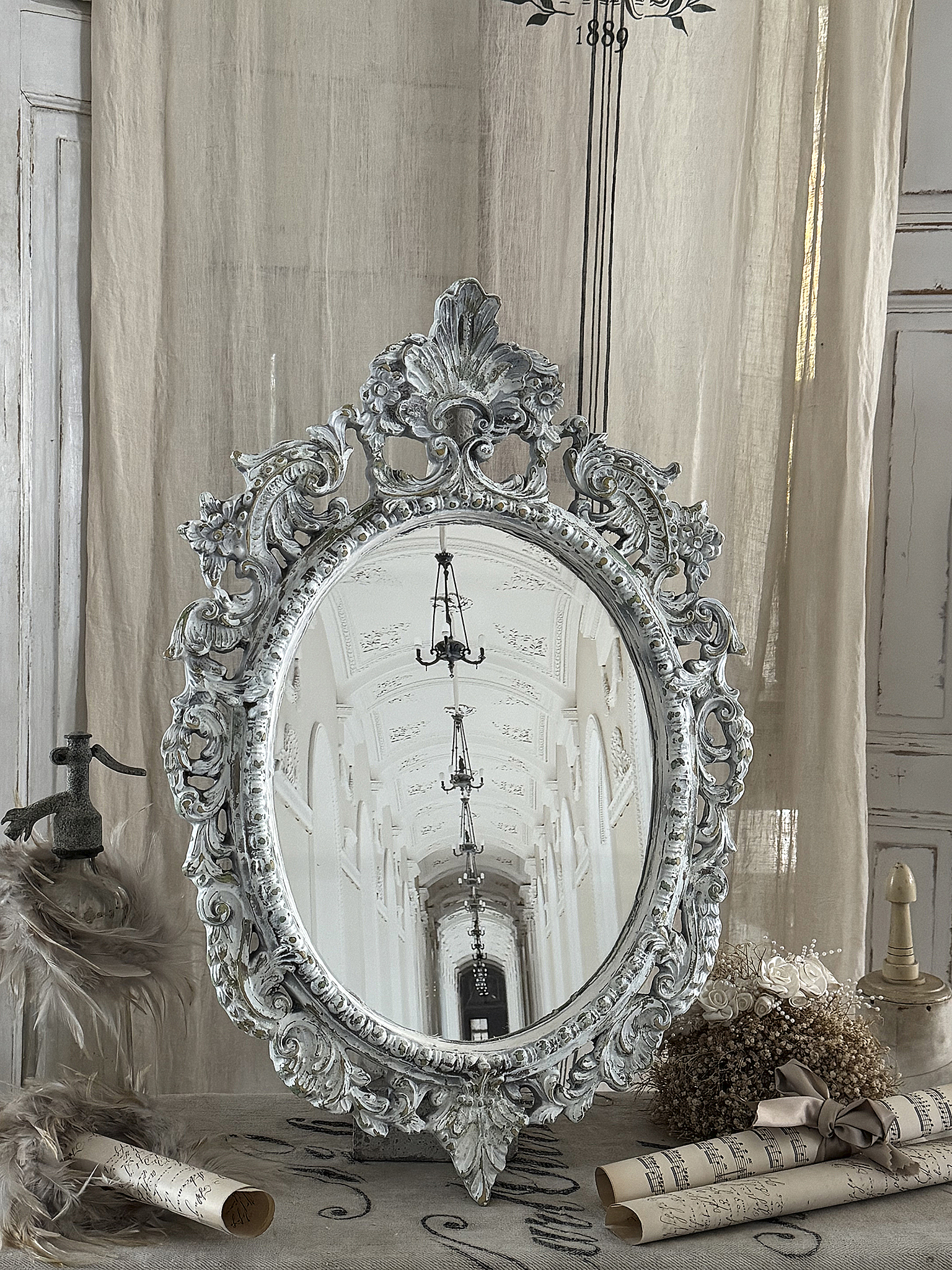 Romantischer alter Wandspiegel***