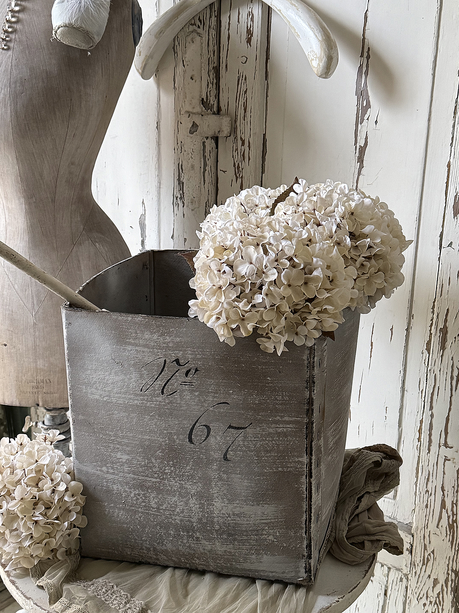 Alter Würfeleimer Nr. 67 – ein authentisches Shabby-Unikat mit Charakter***