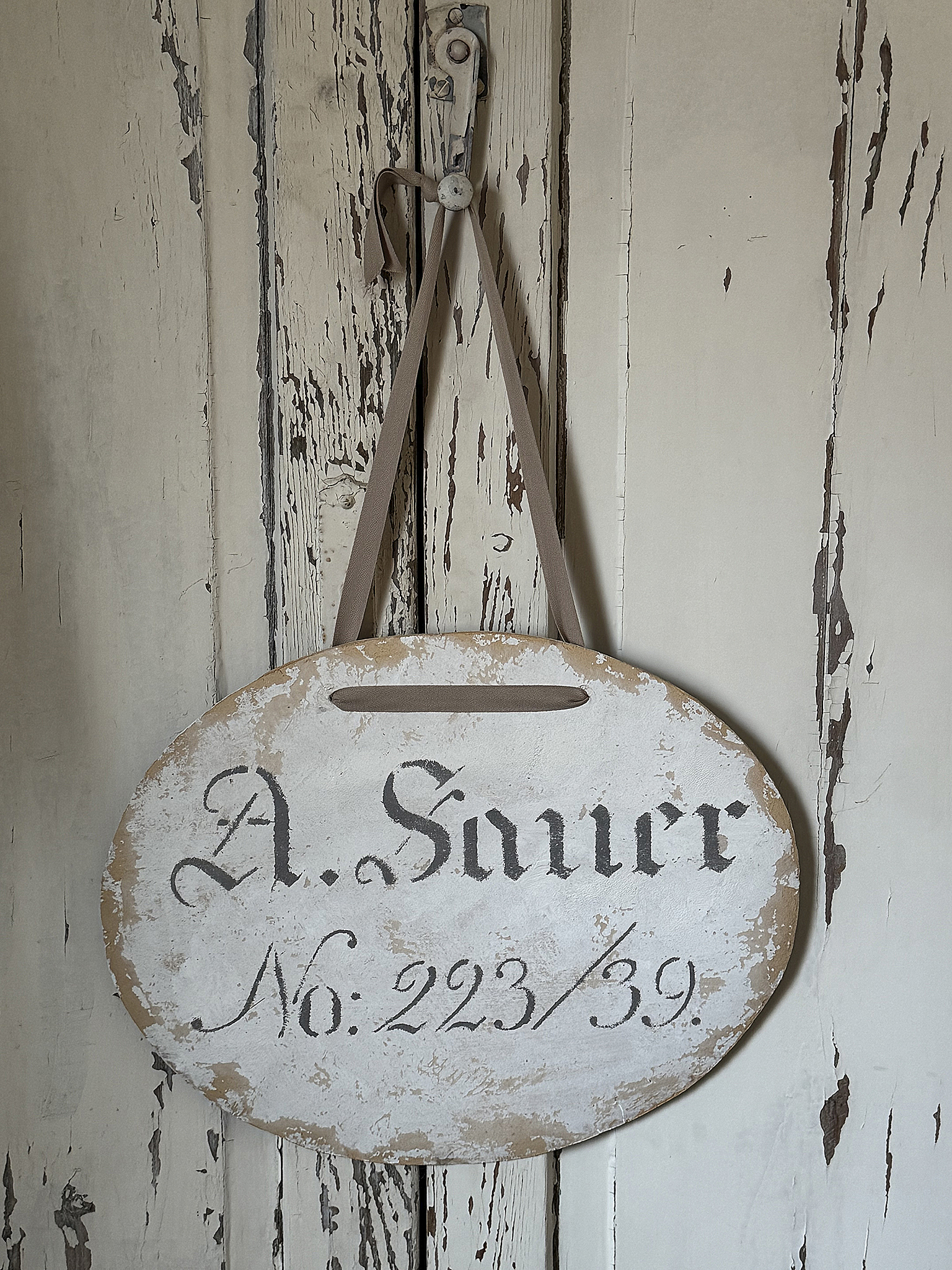 Altes ovales Pappbild im Vintage-Stil***