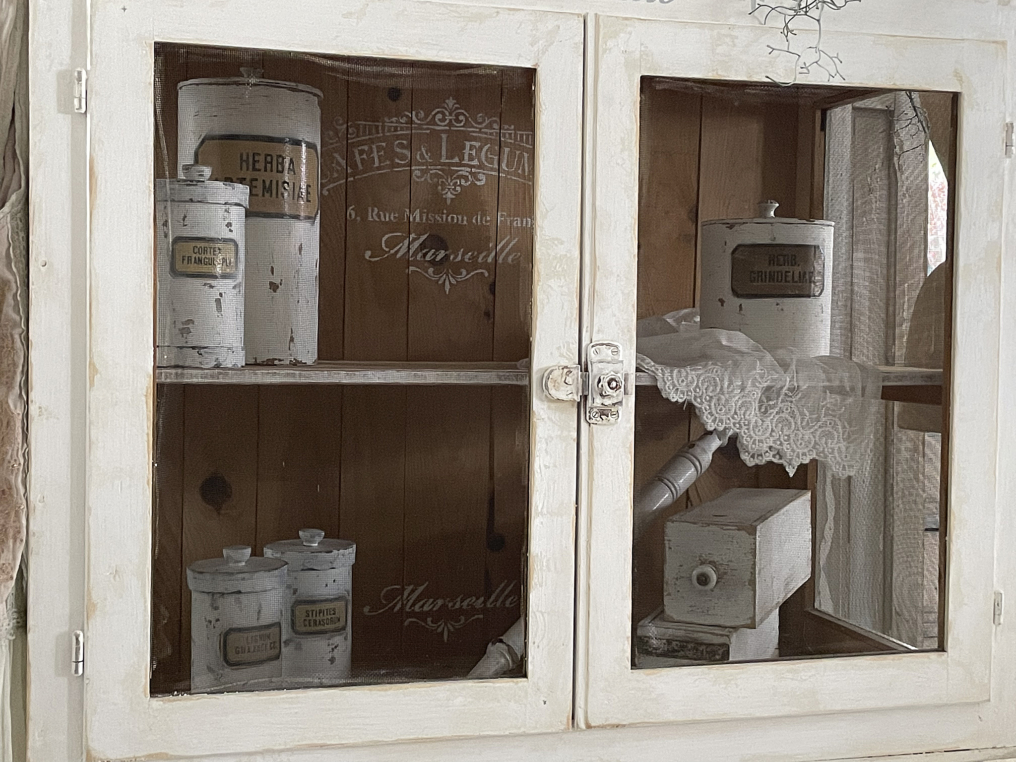 Großer alter Fliegenschrank „Shabby Chic“*** Großer alter Fliegenschrank „Shabby Chic“***