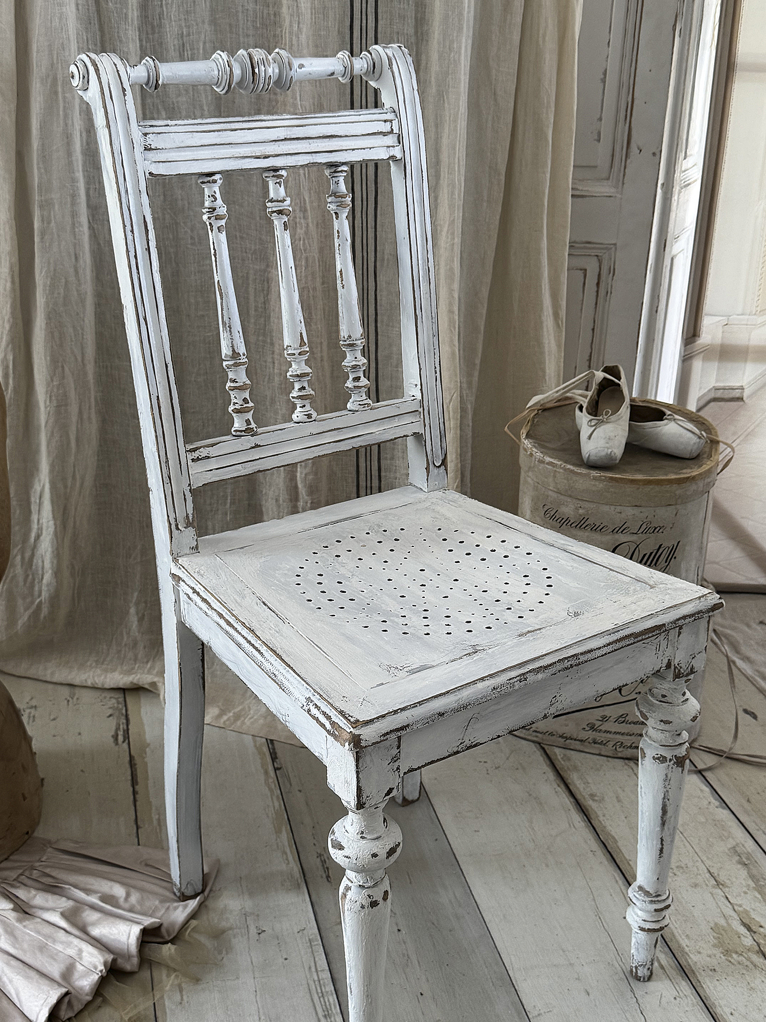 Bezaubernder Gründerzeitstuhl im authentischen Shabby Chic***