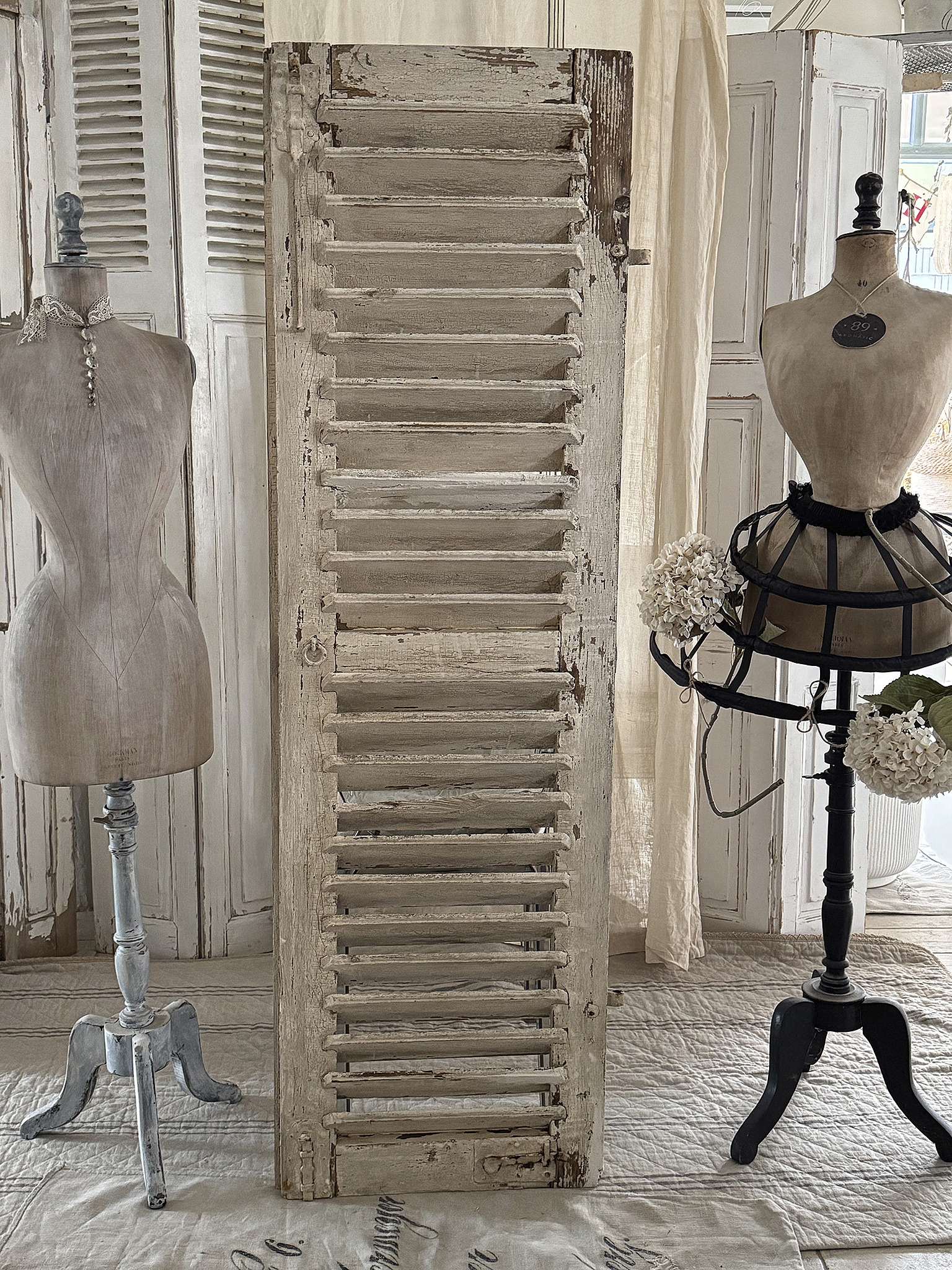 Großer antiker Lamellenladen mit Hebelgriff***