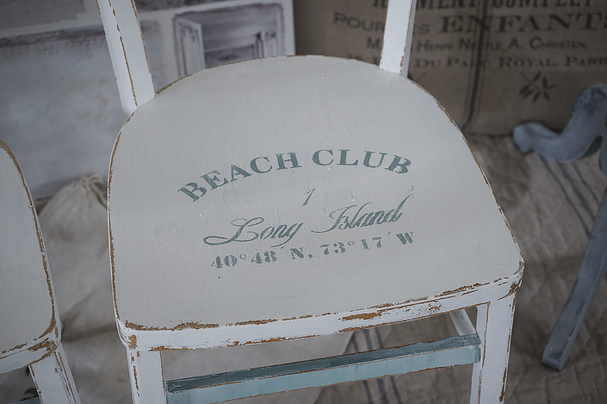Reizender Shabby Bauhausstuhl Beach Club
