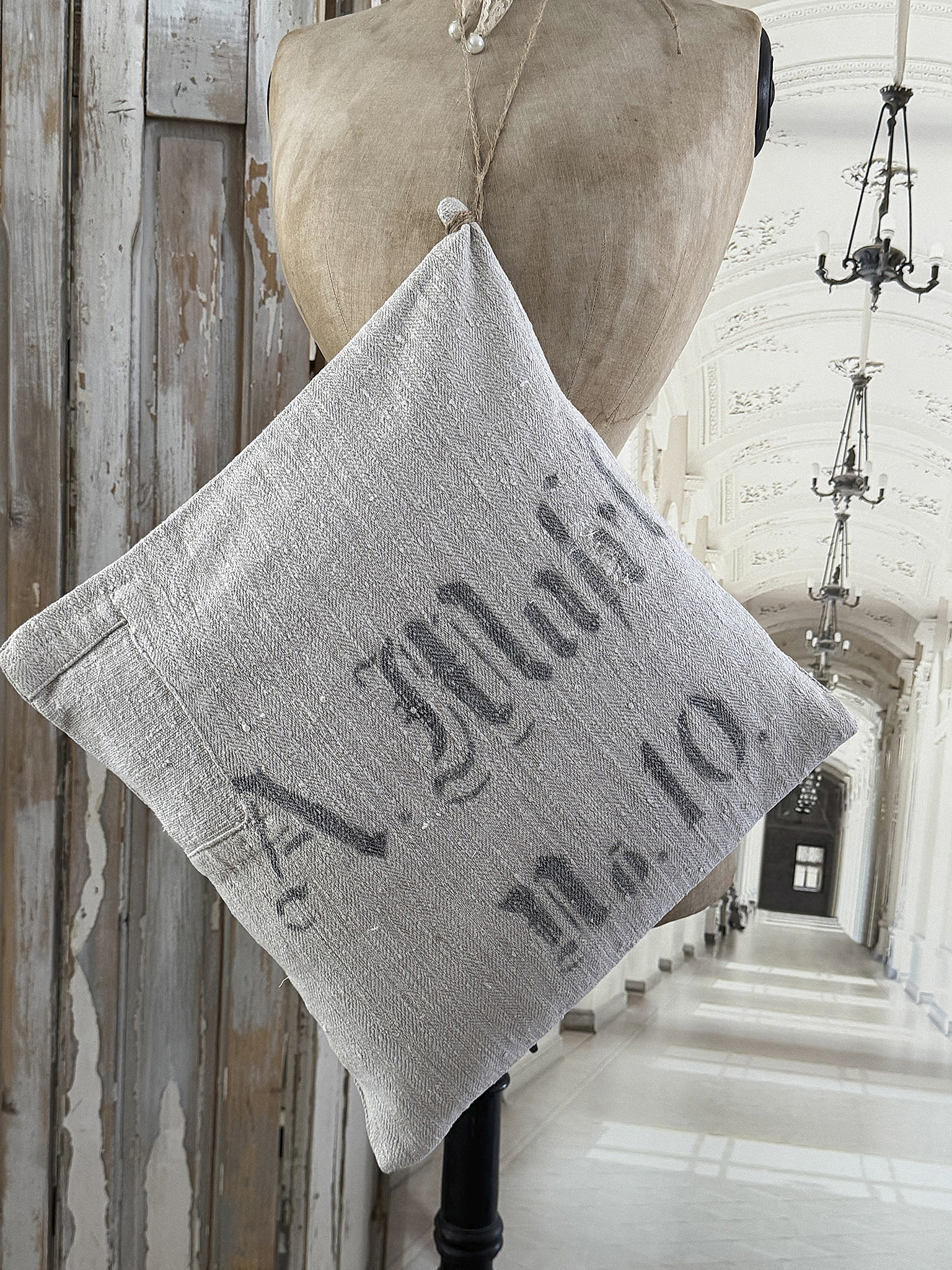 Charmantes Mehlsackkissen mit Geschichte No. 10*** Charmantes Mehlsackkissen mit Geschichte No. 10***